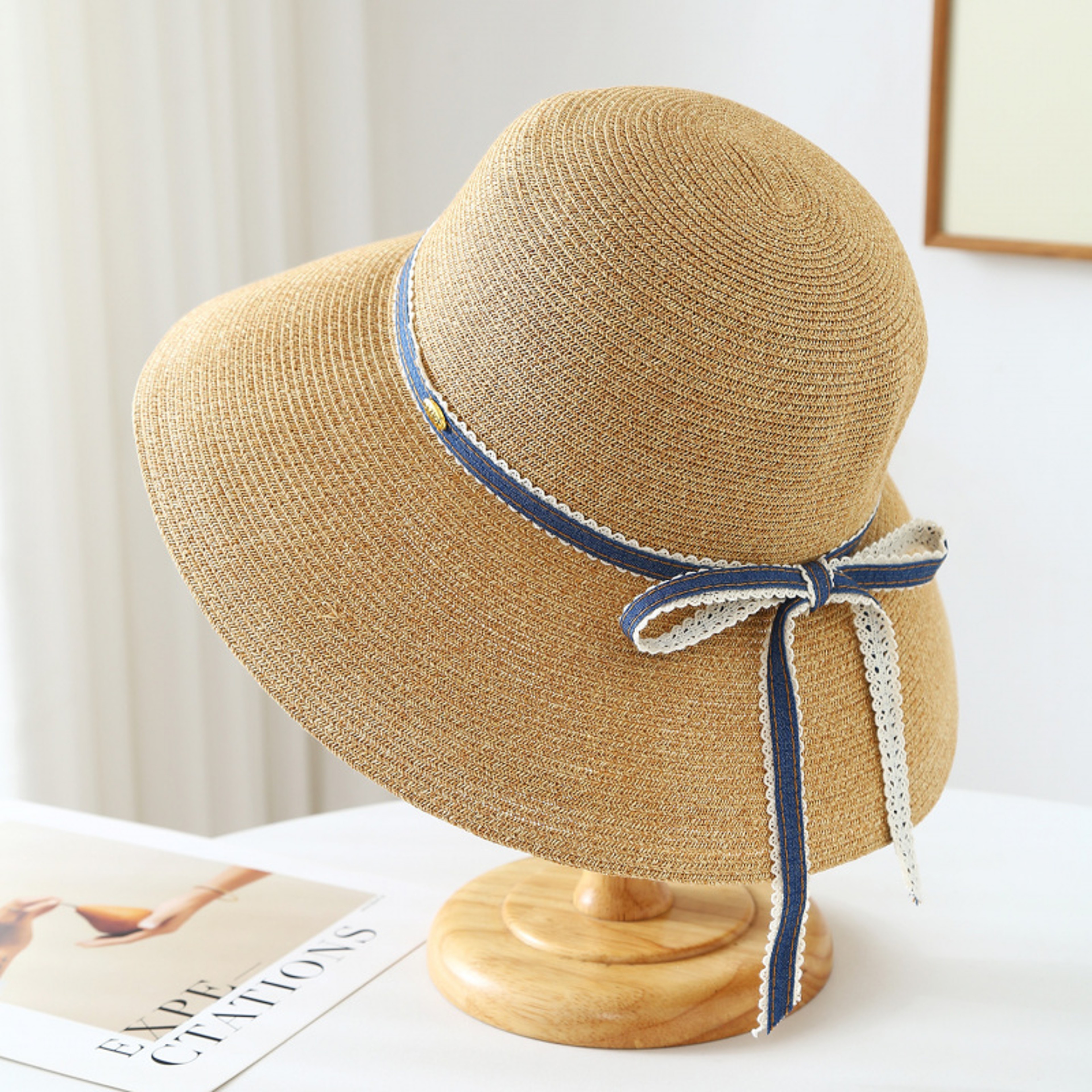 Elegant Bowknot Wide Brim Straw Sun Hat – view 3