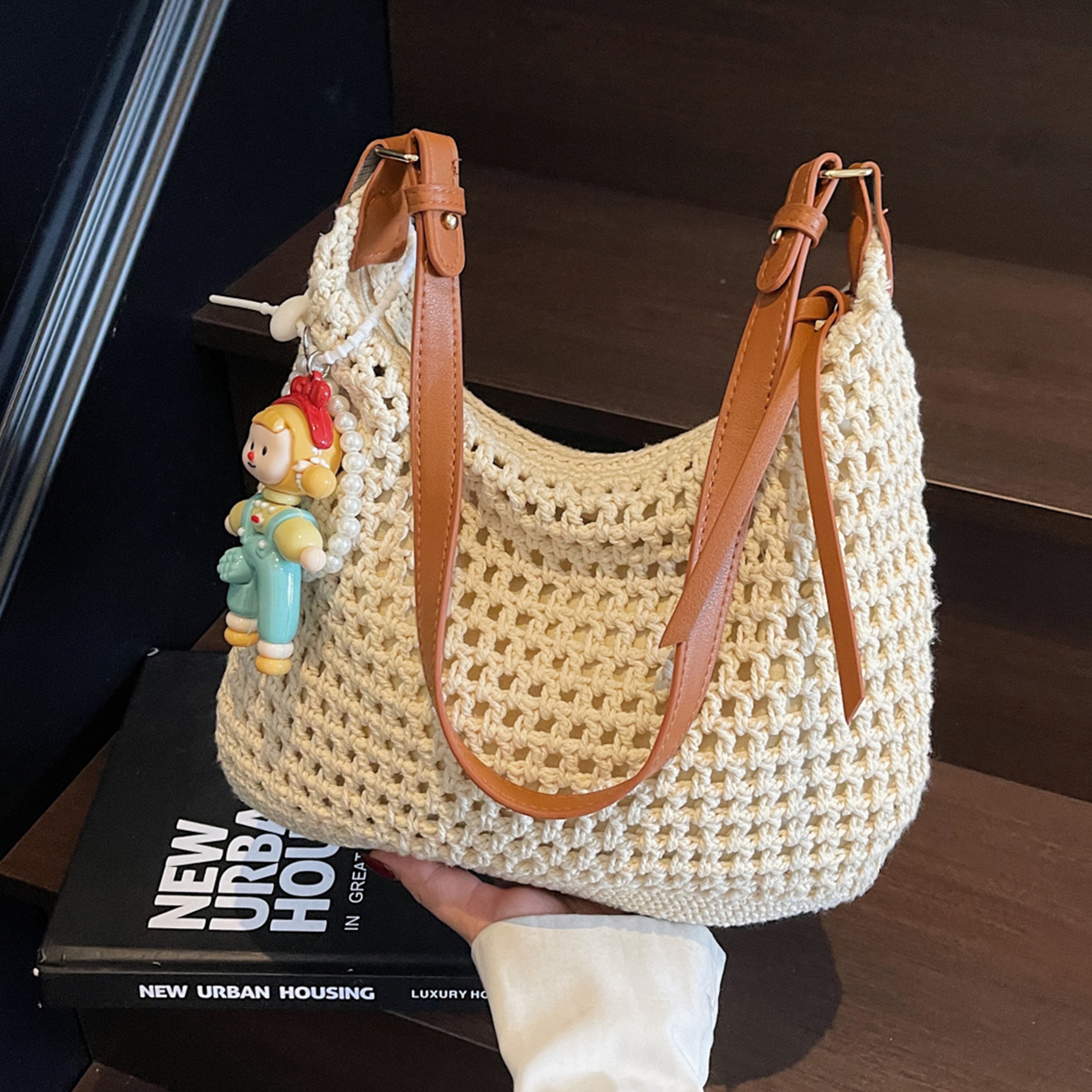 Hand Woven large capacity straw bag for Beach and Summer Travel – view 4