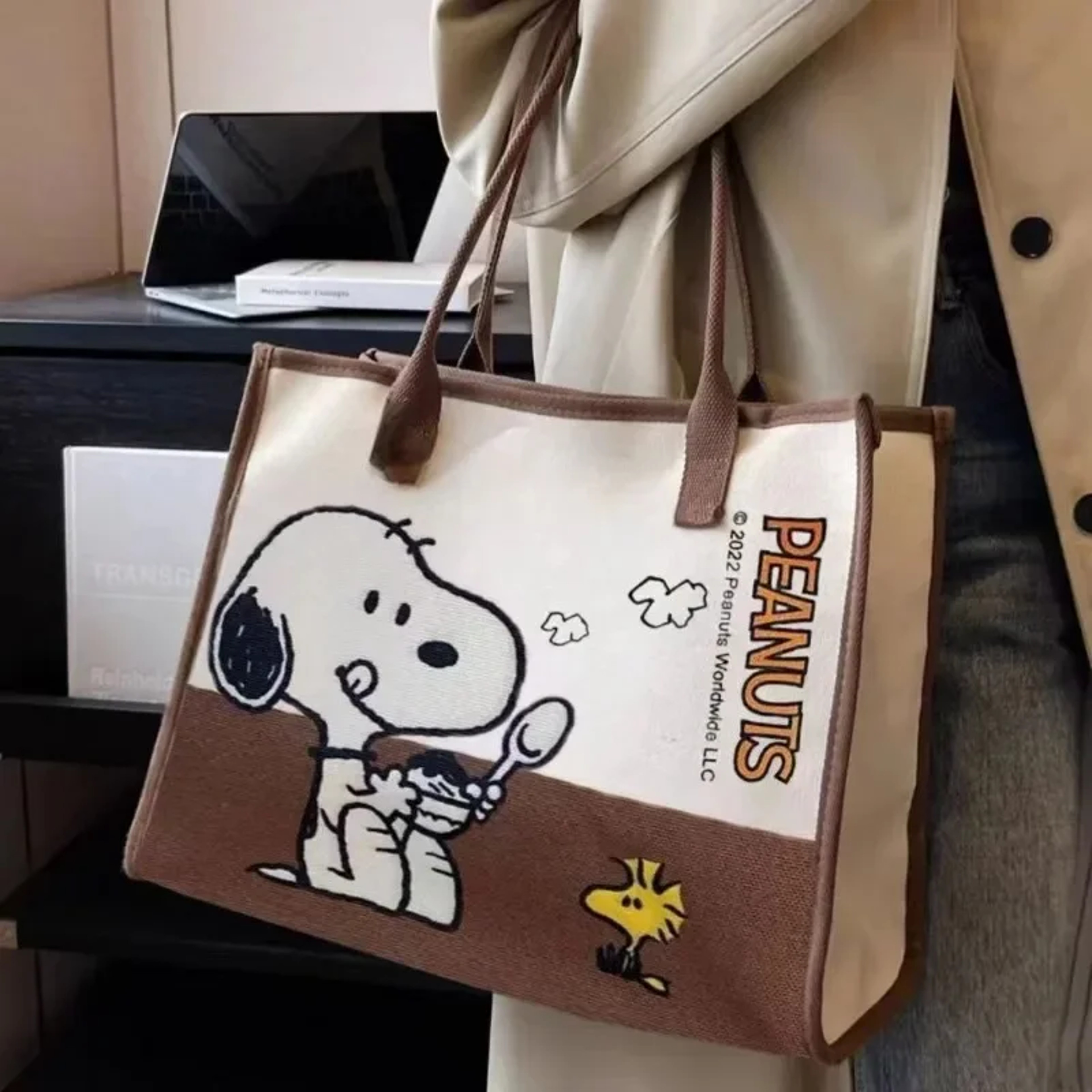 Snoopy Cartoon Canvas Tote Bag for Daily Commuters and Students – view 2