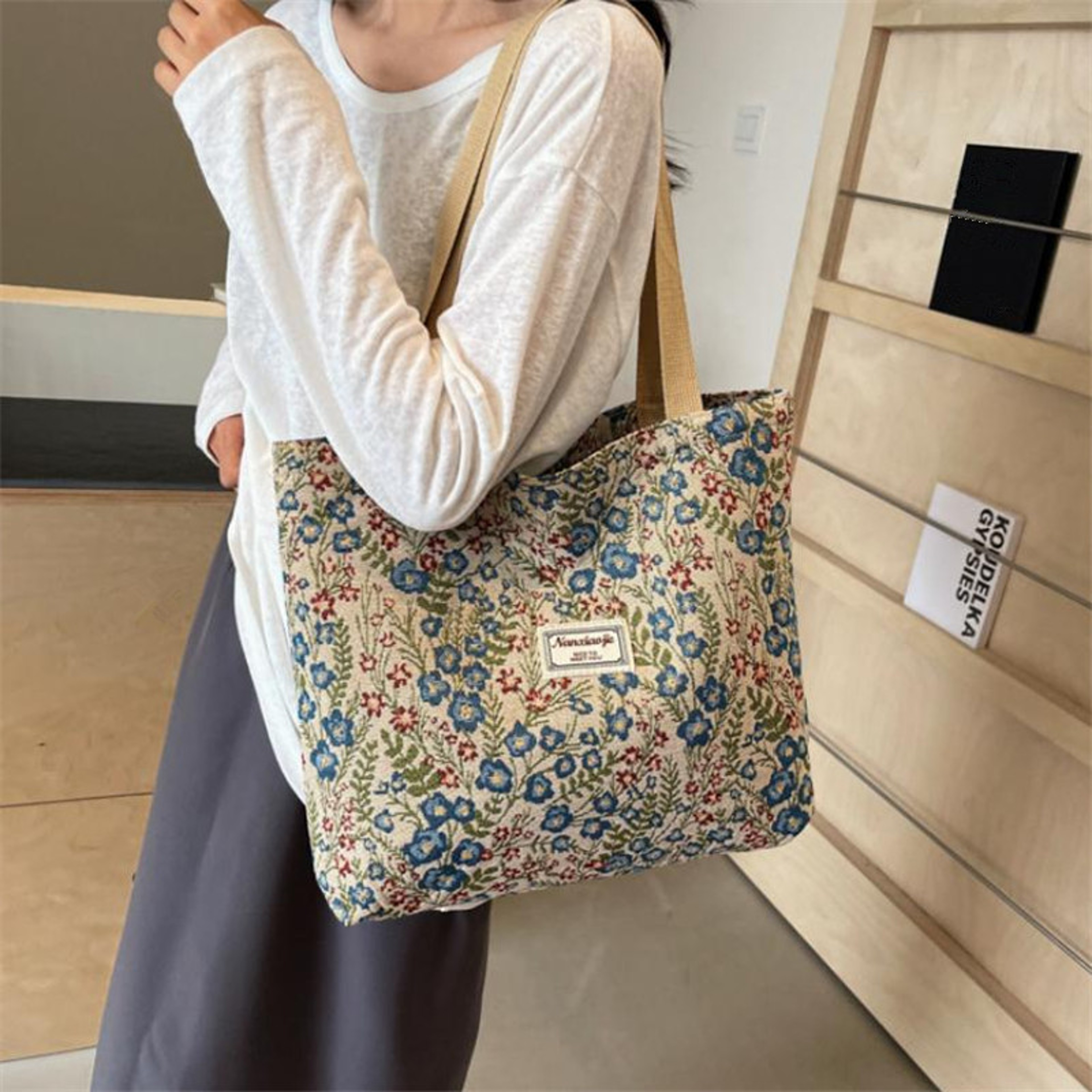 Floral Canvas Tote Bag and Embroidered Shoulder Bag – view 7