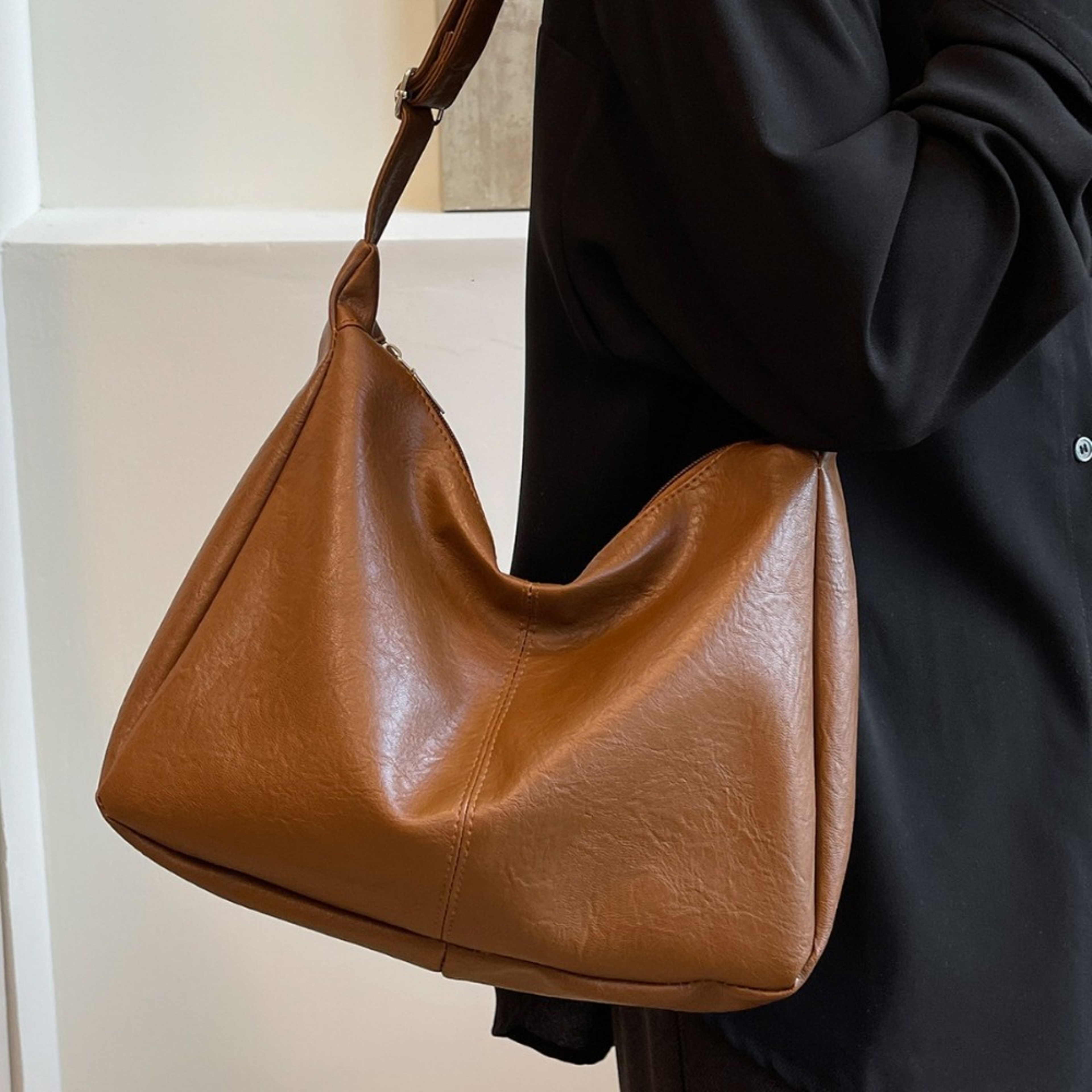 PU Leather Tote  Women Shoulder Bag  Elegant Designer Handbag And Luxury Messenger Bag 1