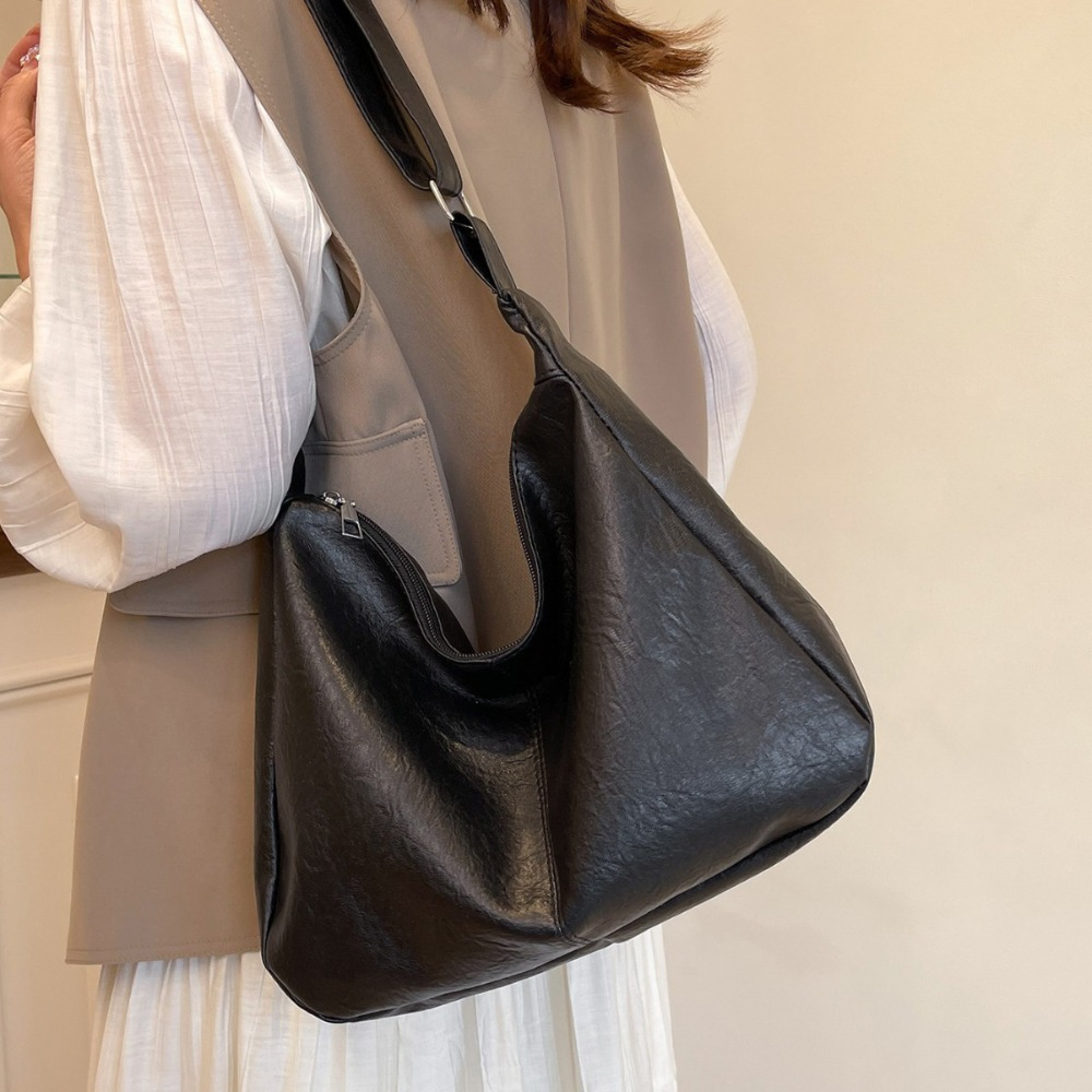 PU Leather Tote  Women Shoulder Bag  Elegant Designer Handbag And Luxury Messenger Bag 2