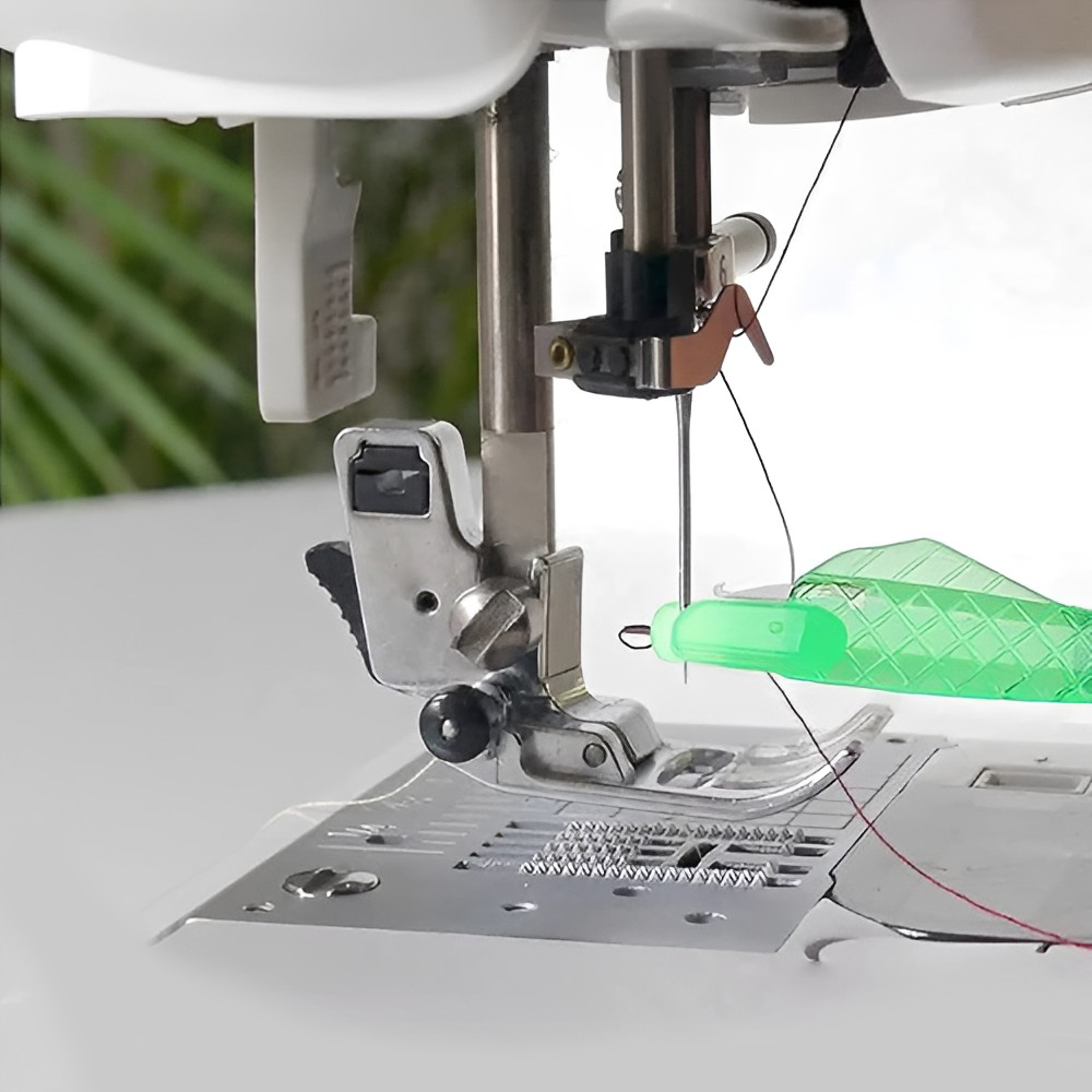 Sewing Machine Needle Threader – view 3