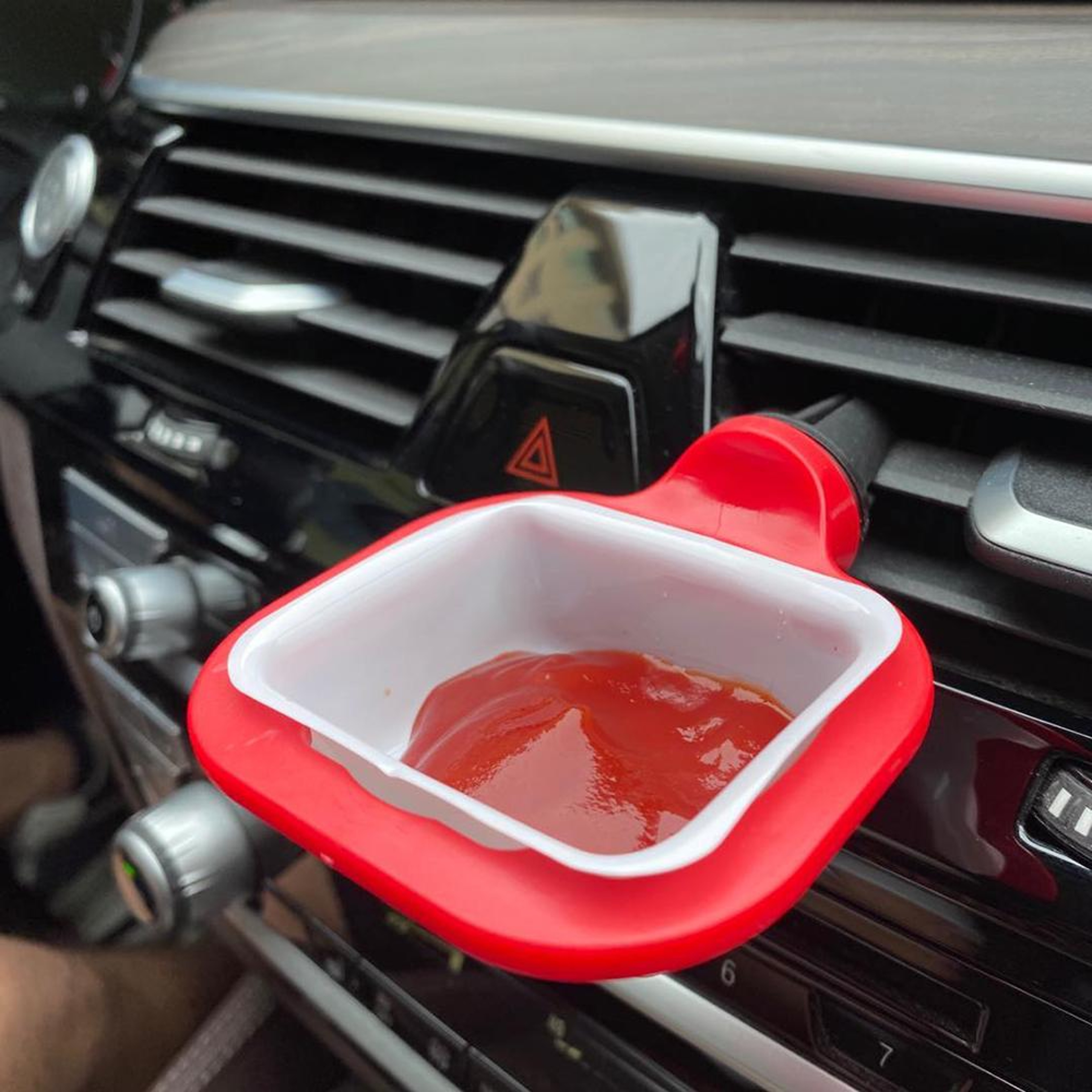 Car Dipping Sauce Holder – view 1