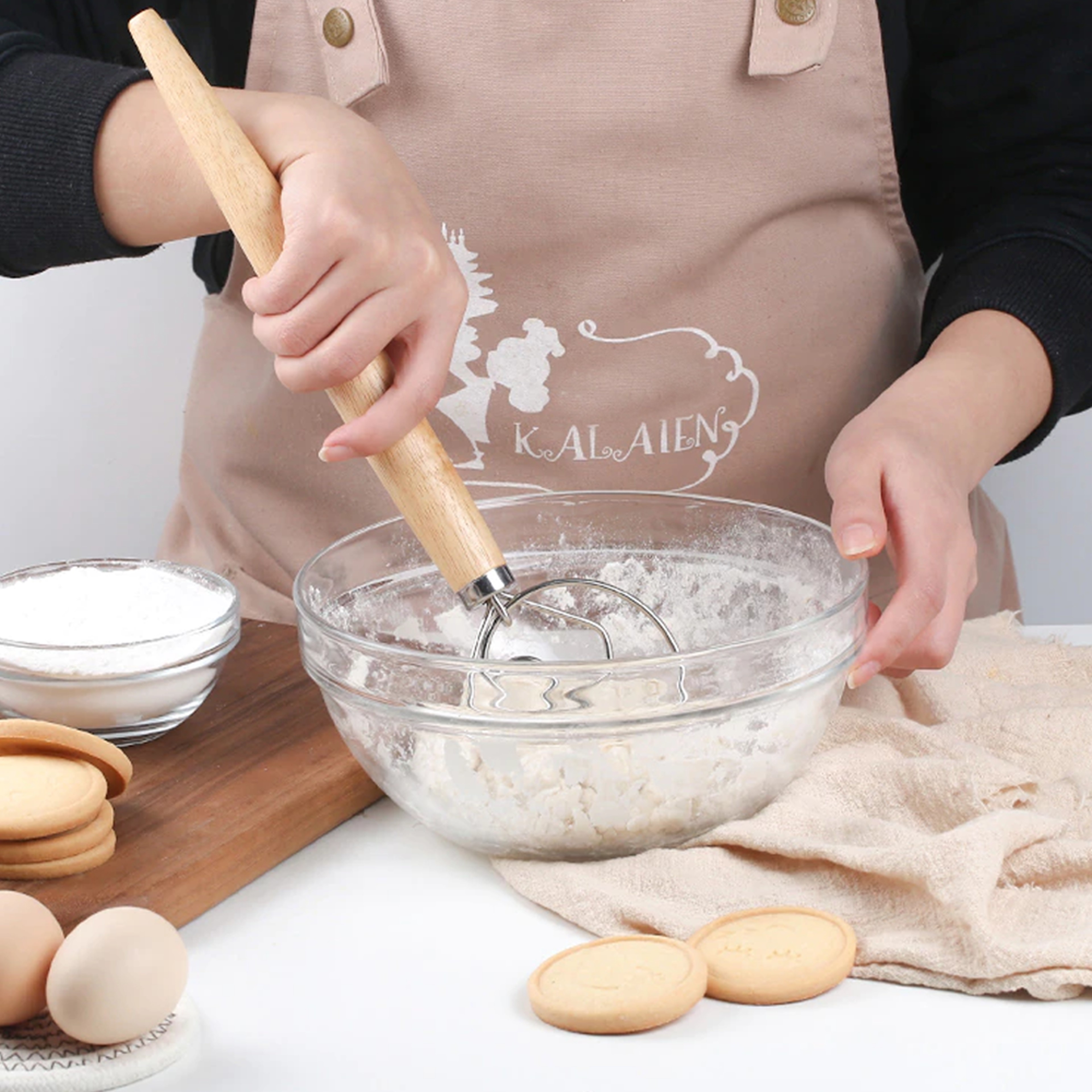 BakeVille Danish Dough Whisk – view 1