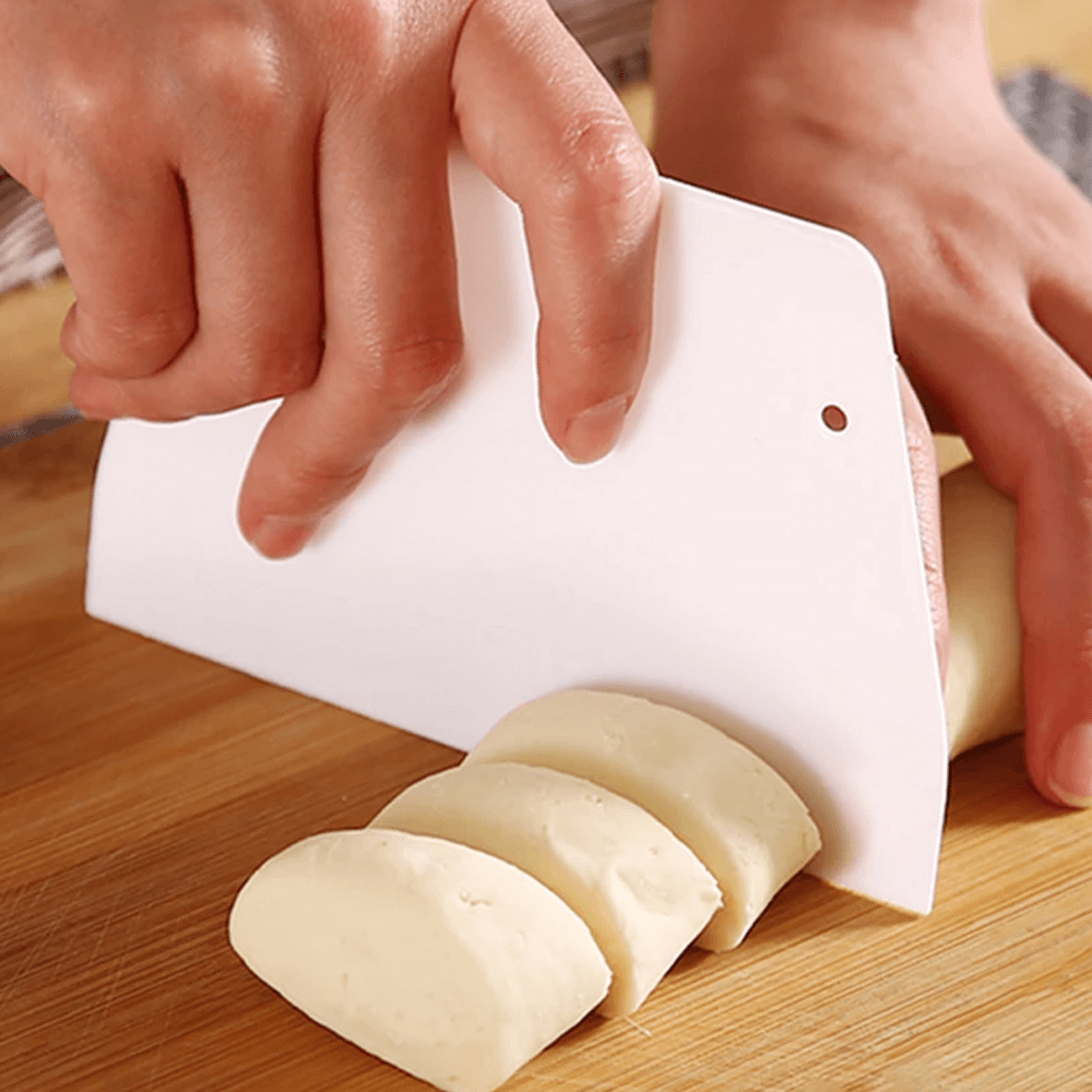 DIY Safe Dough Cutter Baking Knife – view 1