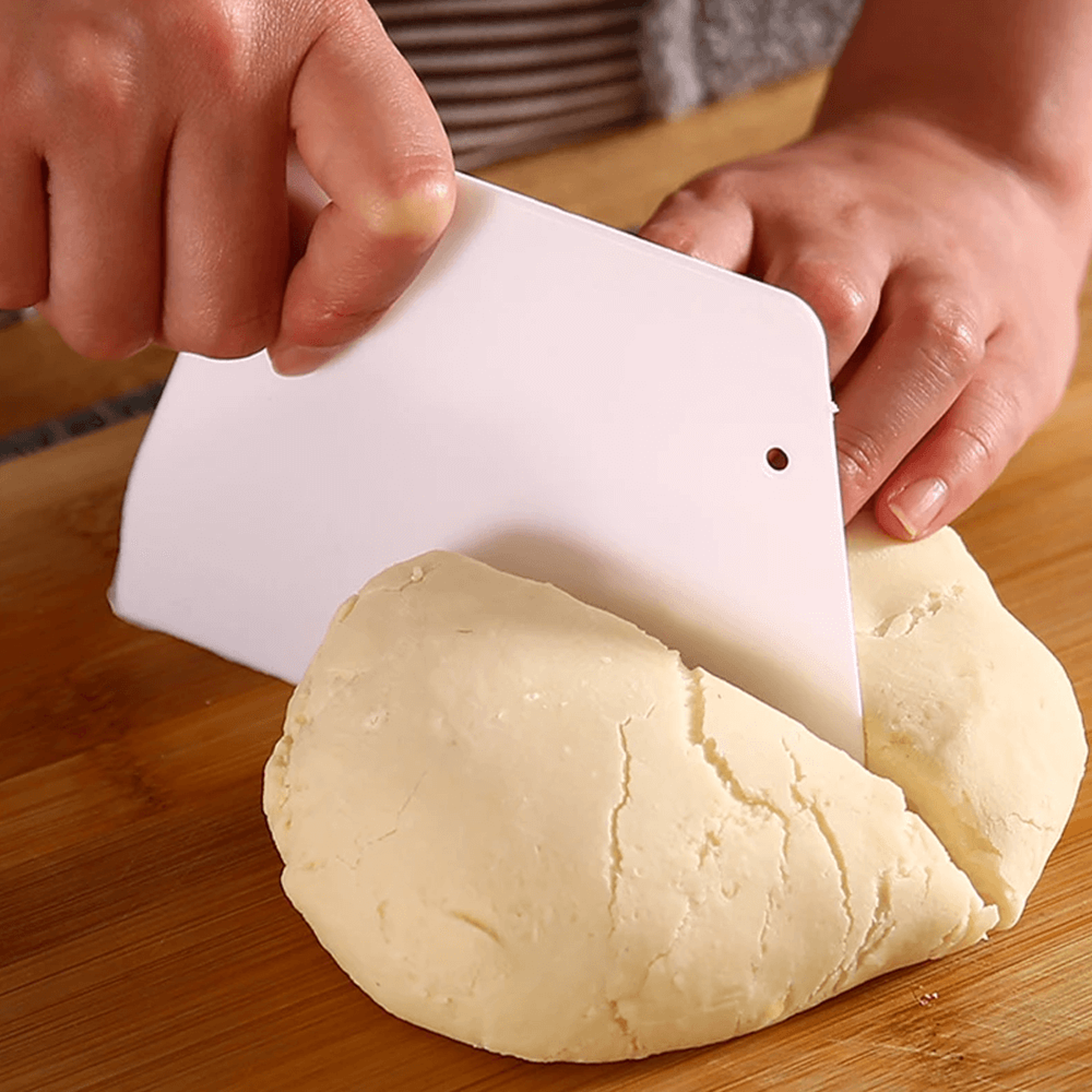 DIY Safe Dough Cutter Baking Knife – view 4