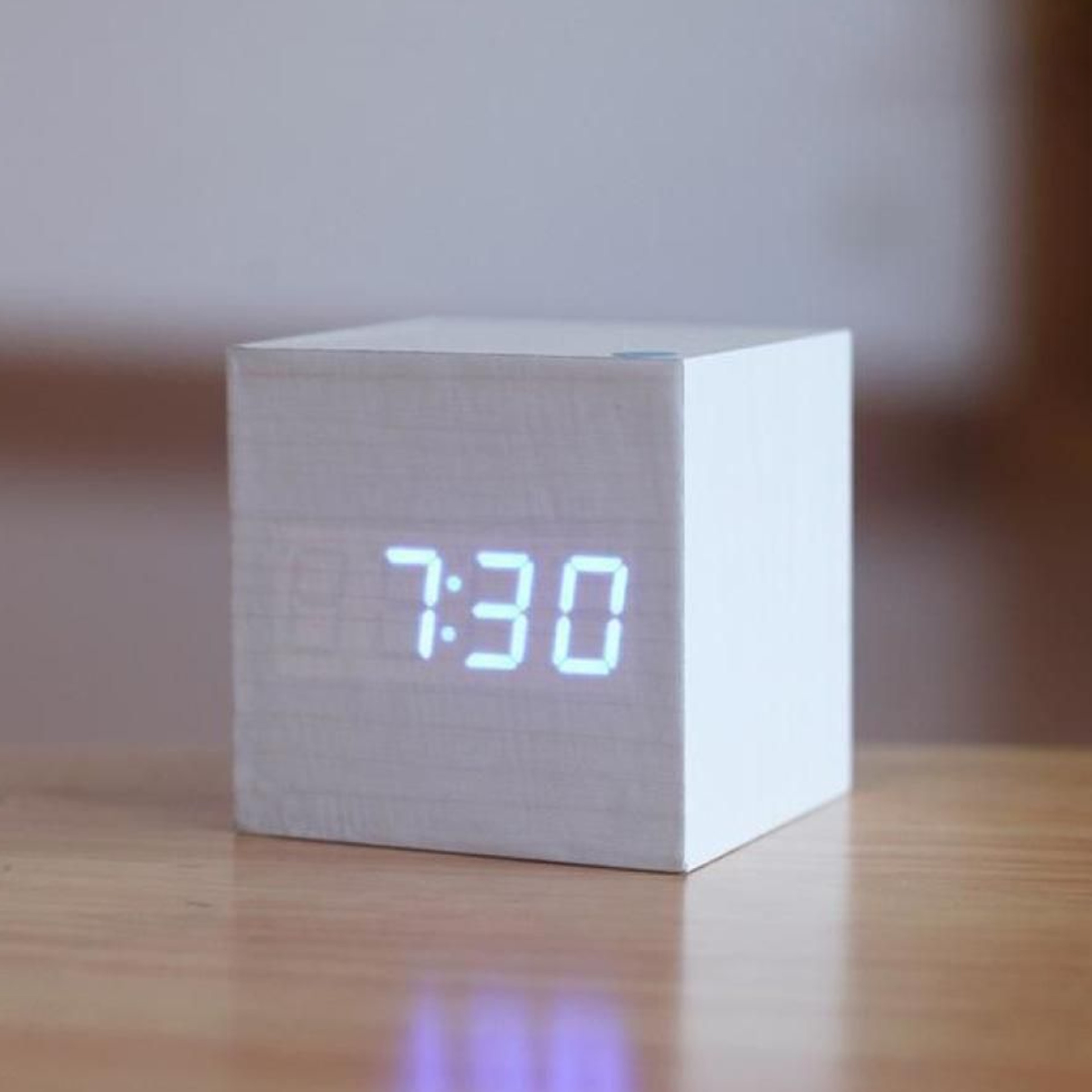 Modern Digital Clock – view 4
