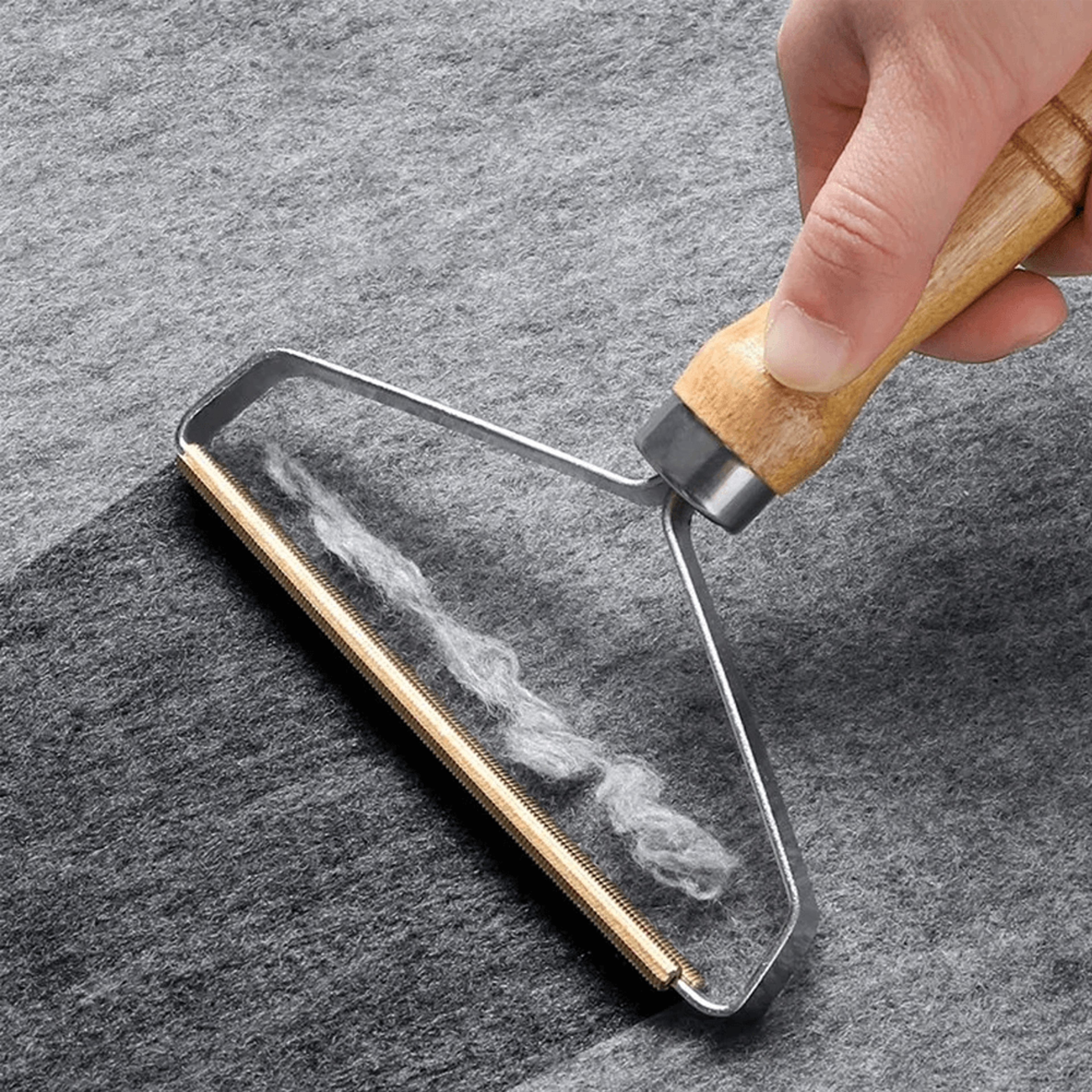 Wooden Lint Remover – view 3