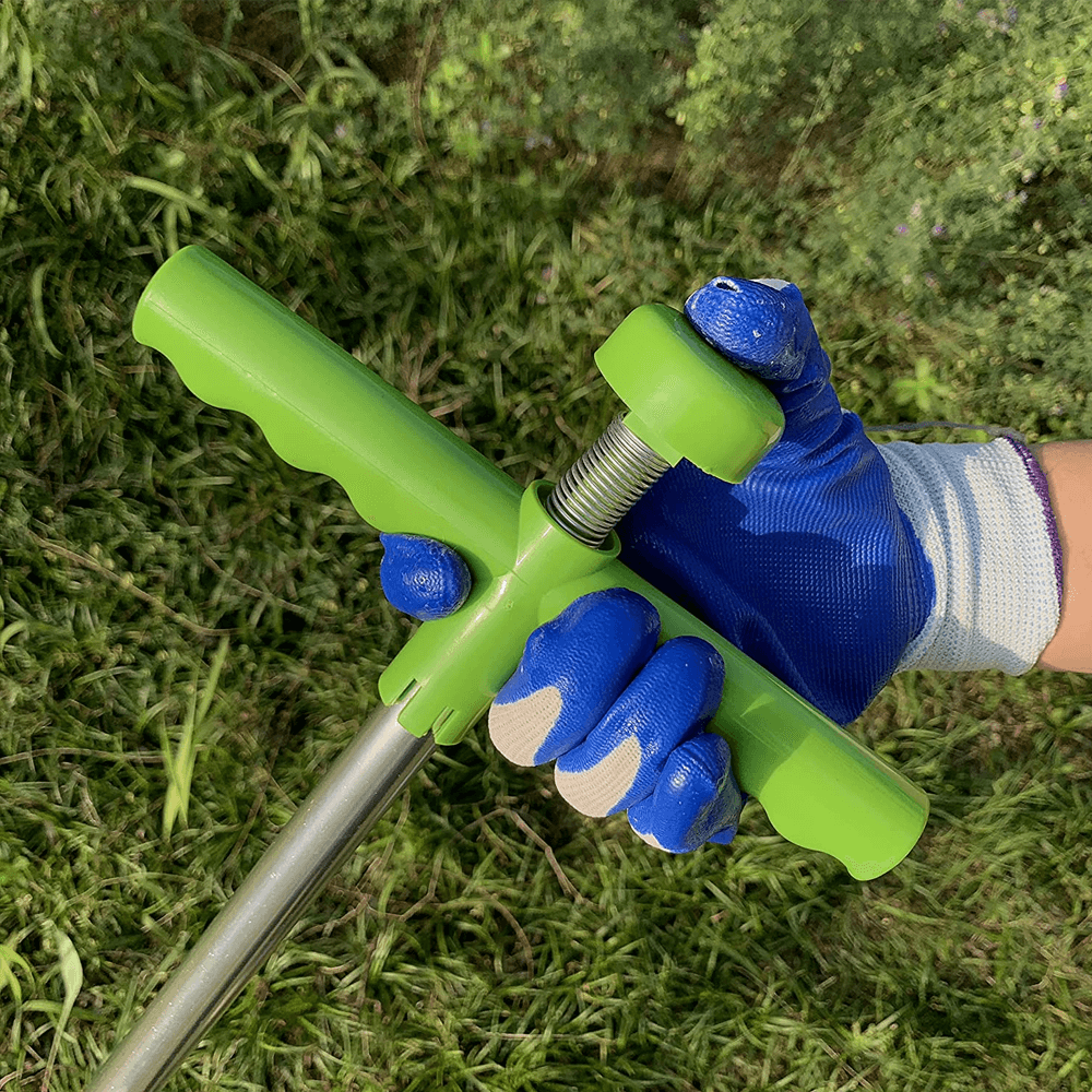 Stand Up Weeder – view 2