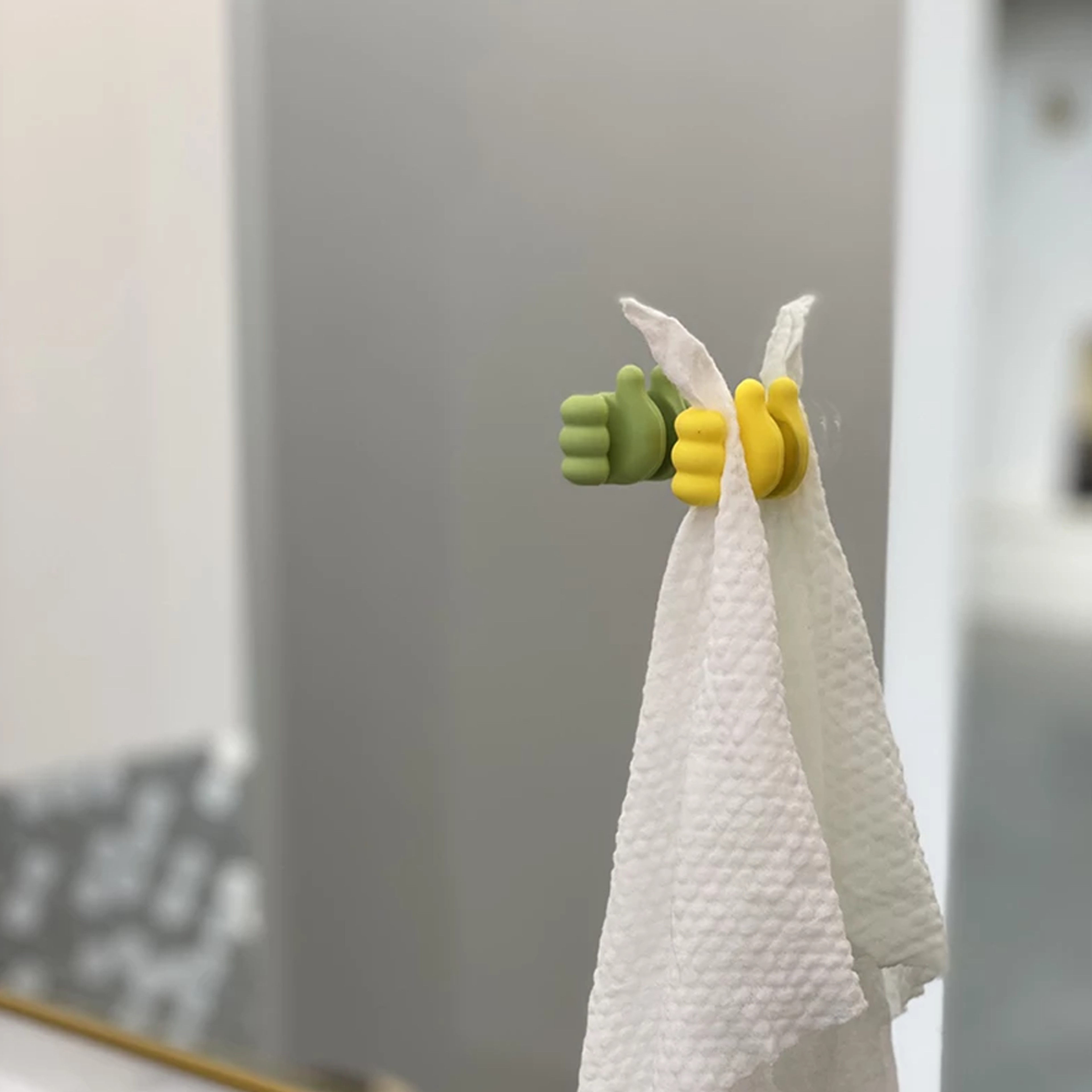 Creative Thumbs Up Wall Hook – view 4