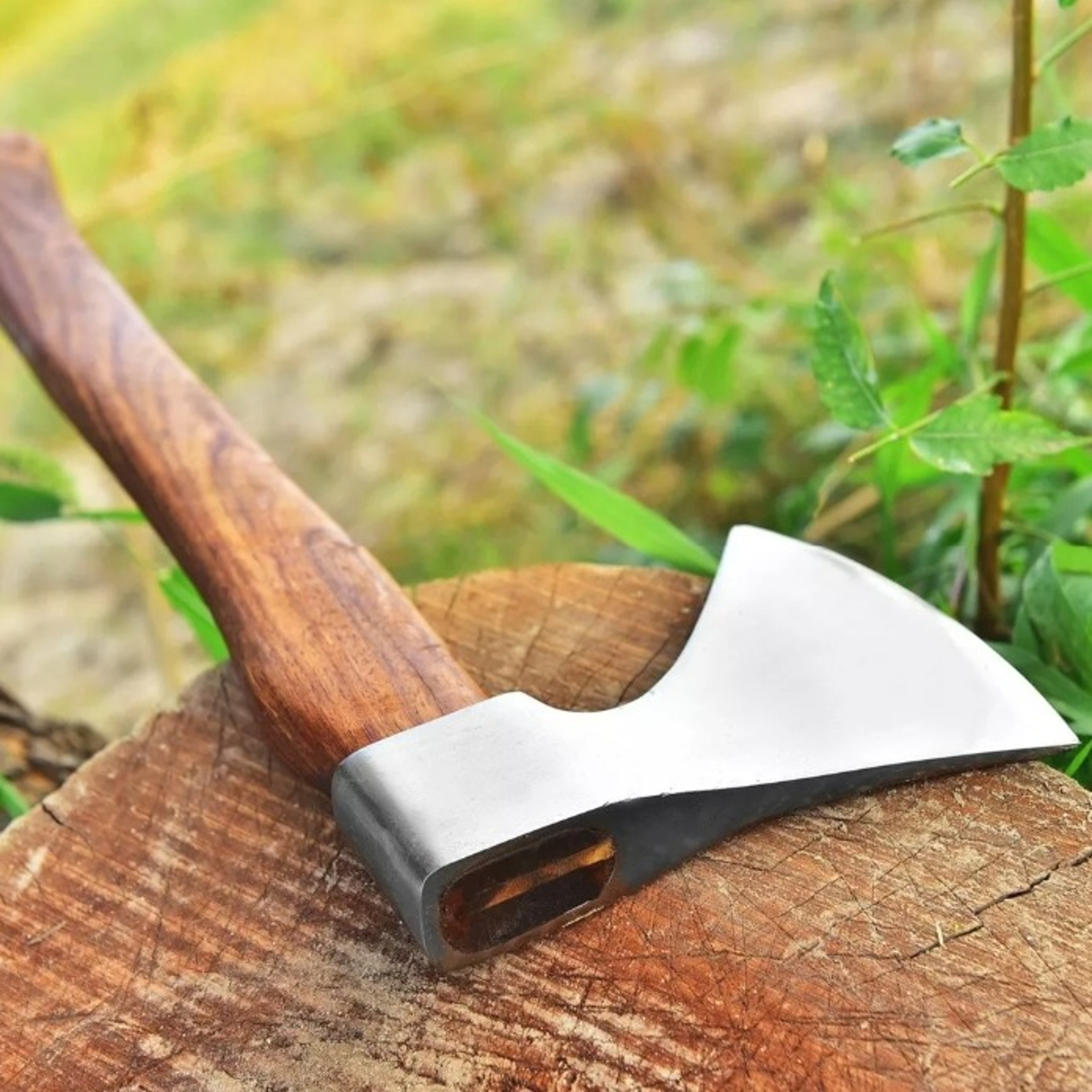 Handmade Steel Tomahawk Axe Integral Hunting Axe – view 3