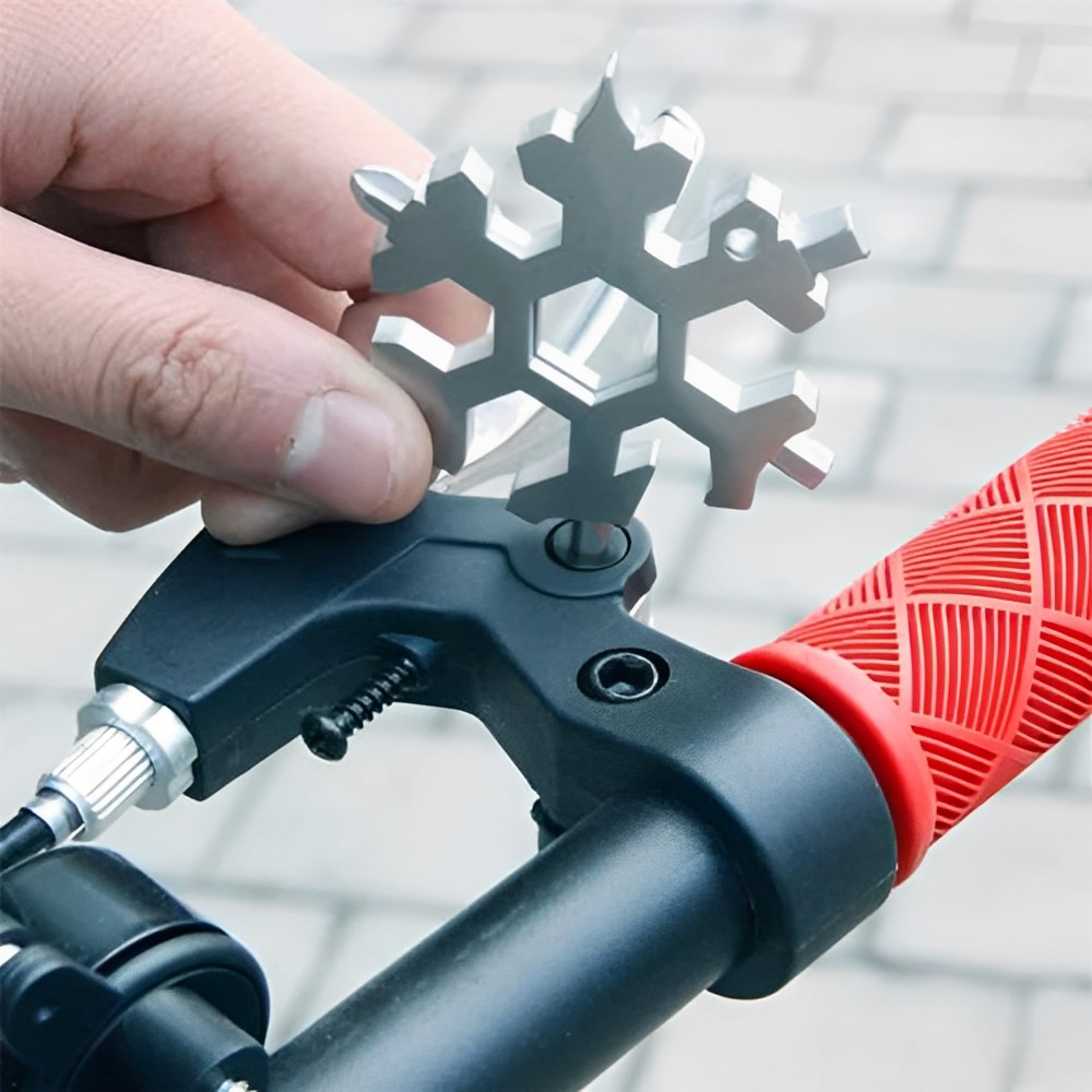 18-In-1 Stainless Steel Snowflakes Multi-Tool – view 2