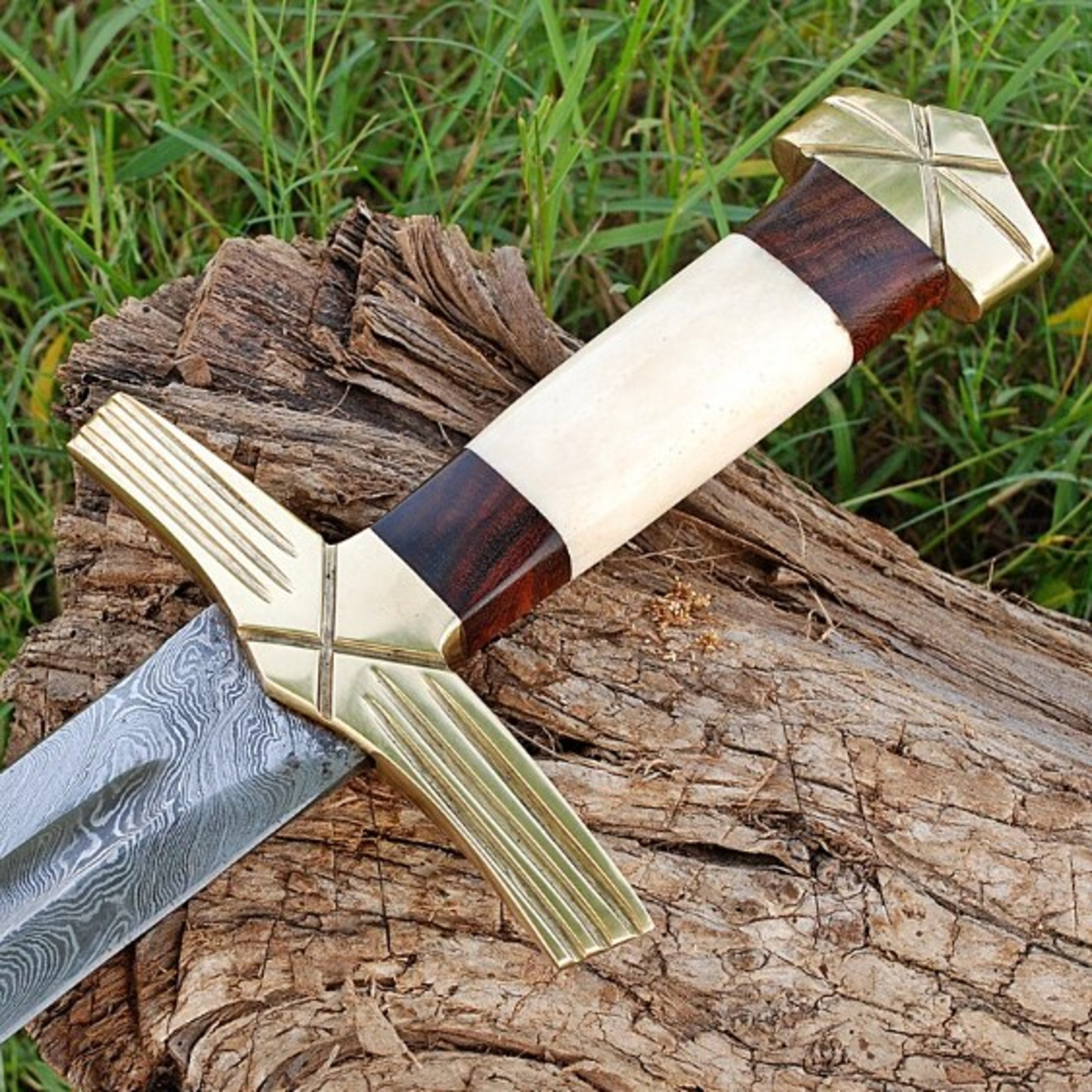 Formidable Viking Ruler Sword | Damascus Steel Hand-Forged Blade – view 3