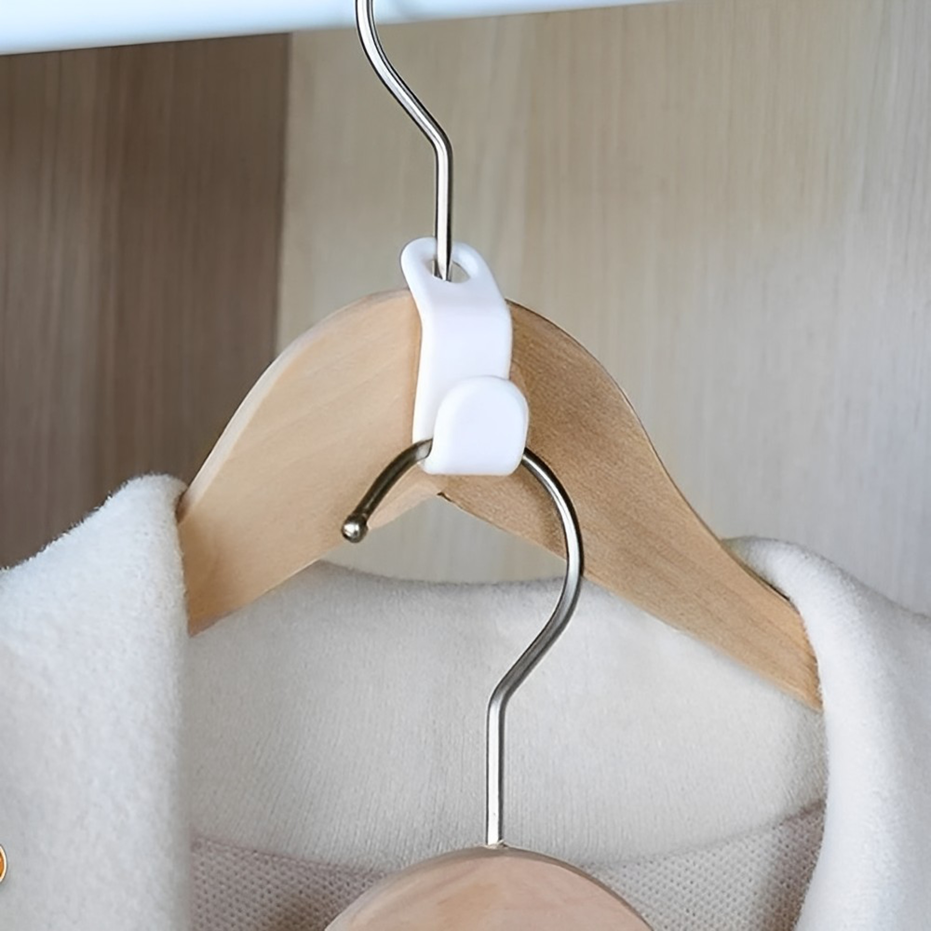 Space-Saving Clothes Hanger Connector Hooks – view 4