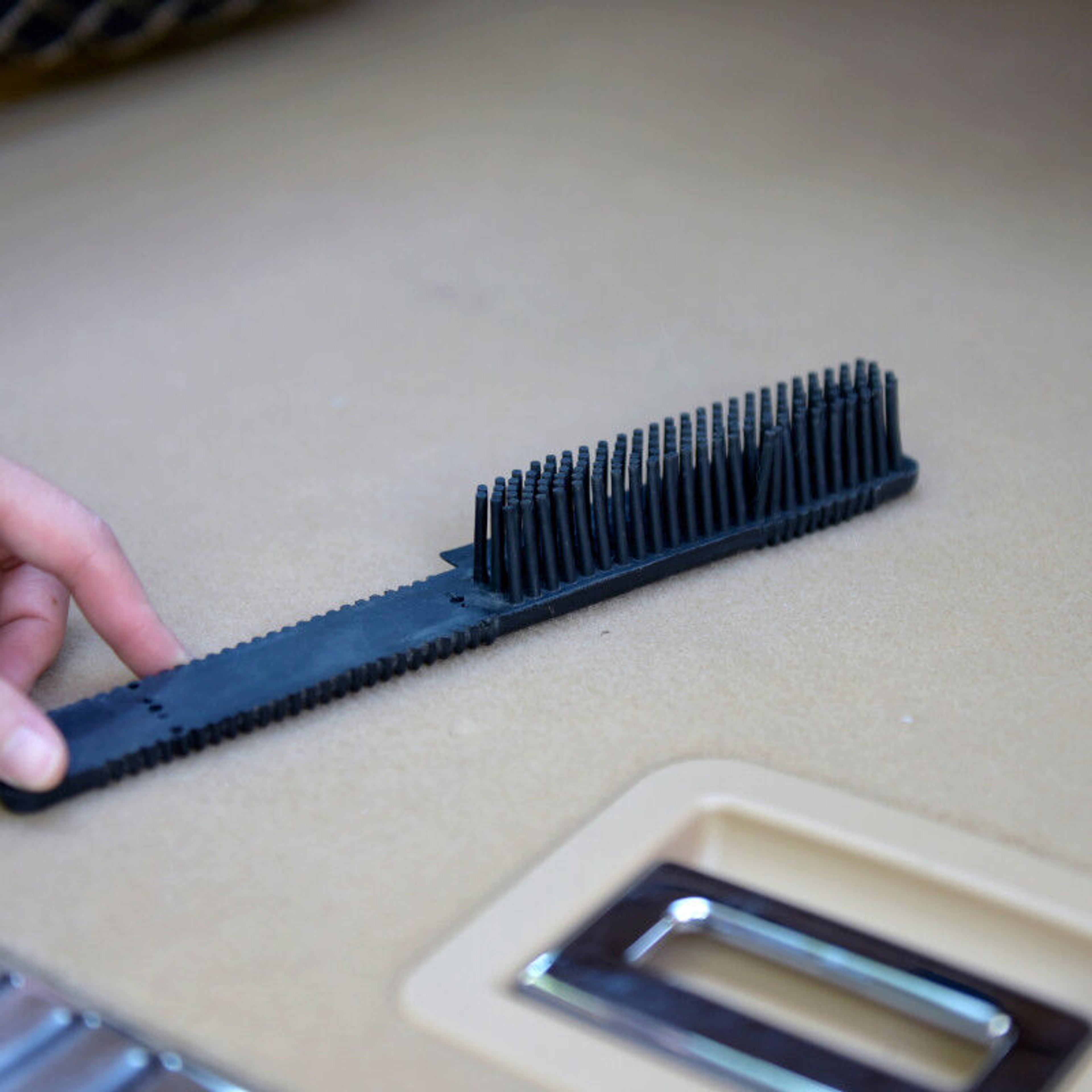 Rubber Car Seat Pet Hair Brush – view 5