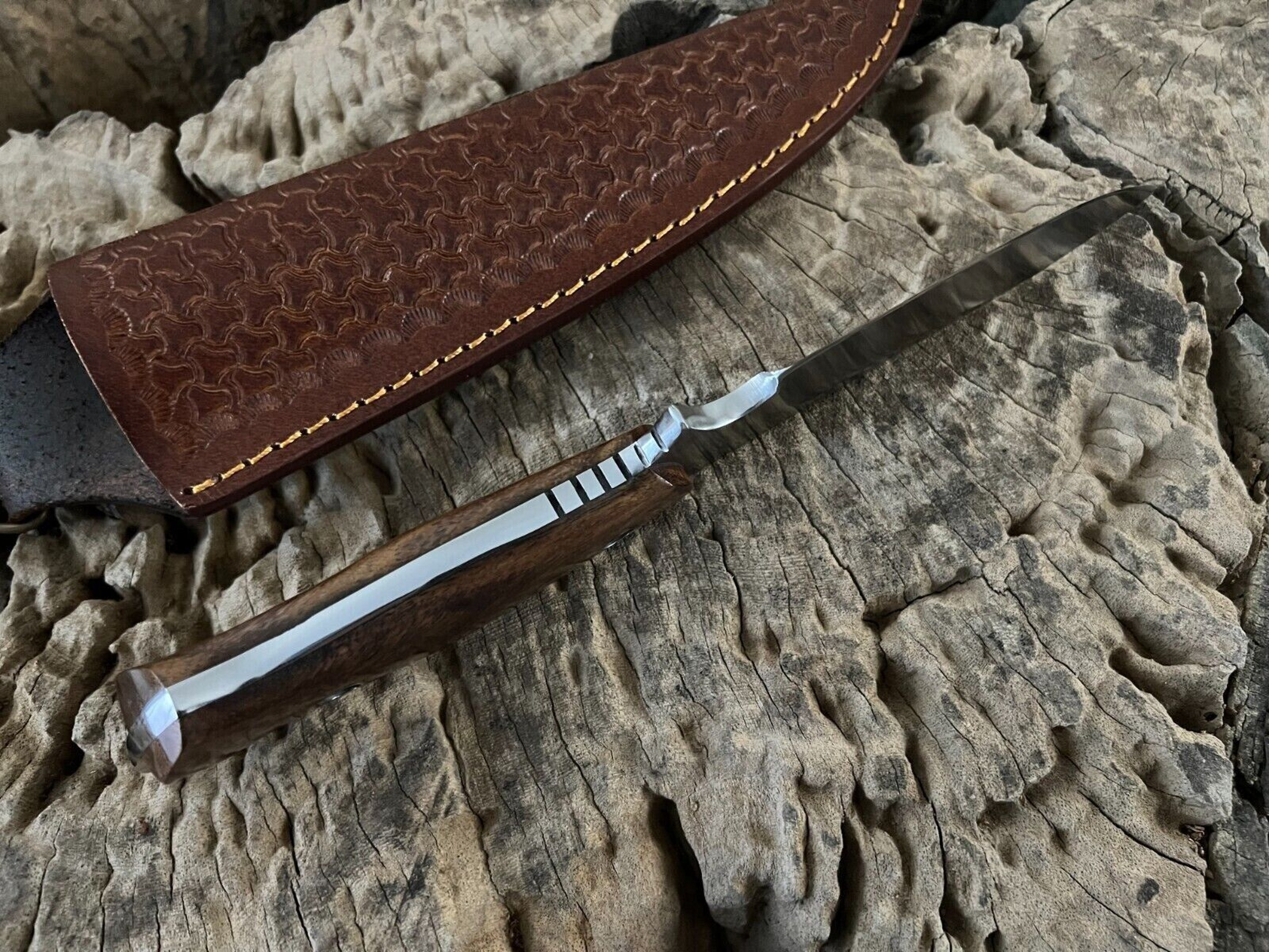 Handmade Carbon Steel Hunting Skinner Knife w/ Sheath | Bushcraft Survival Knife – view 6