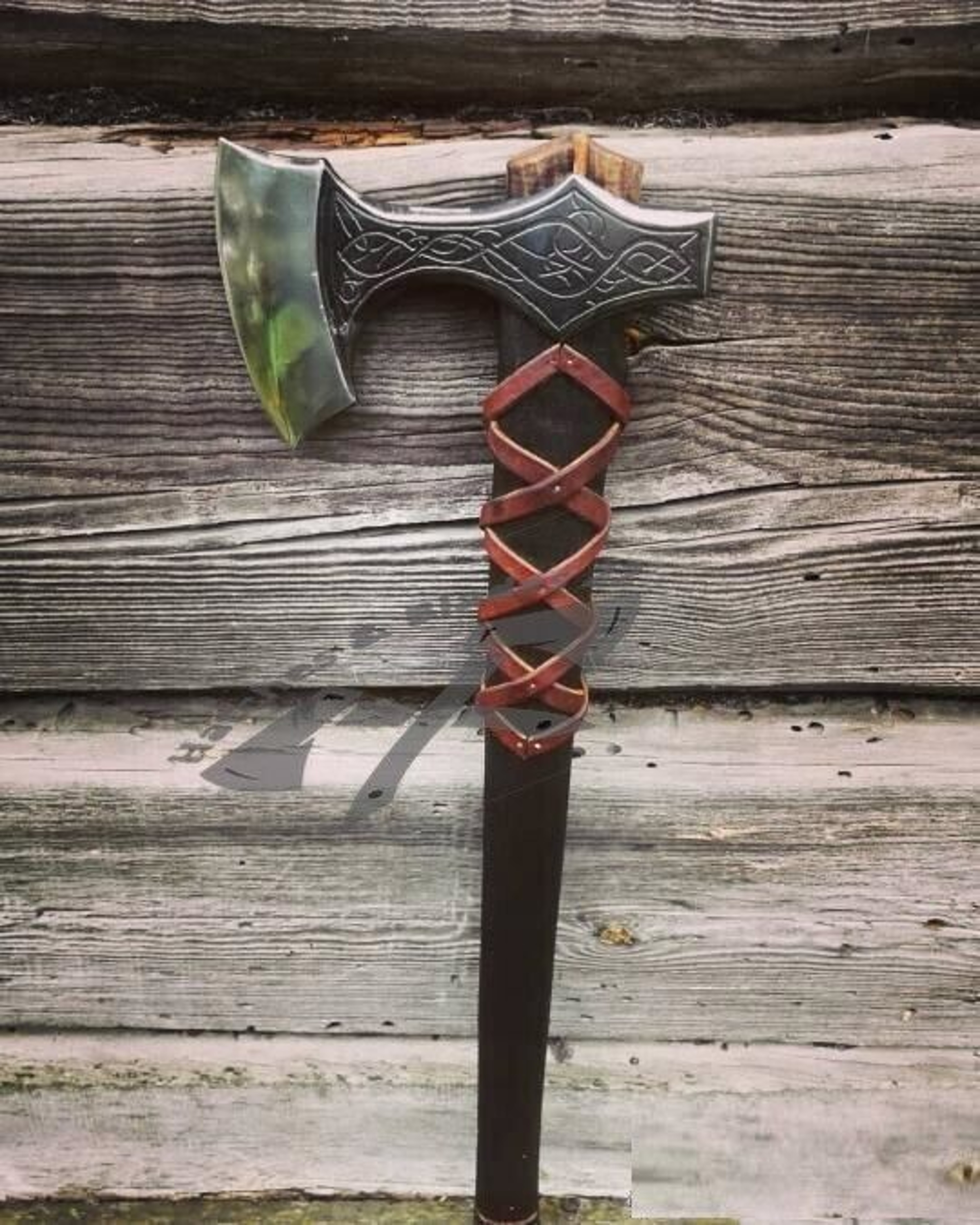 CUSTOM HANDMADE VIKING AXE CARBON STEEL HATCHET AXE BEARDED NORDIC VIKING AXE – view 1
