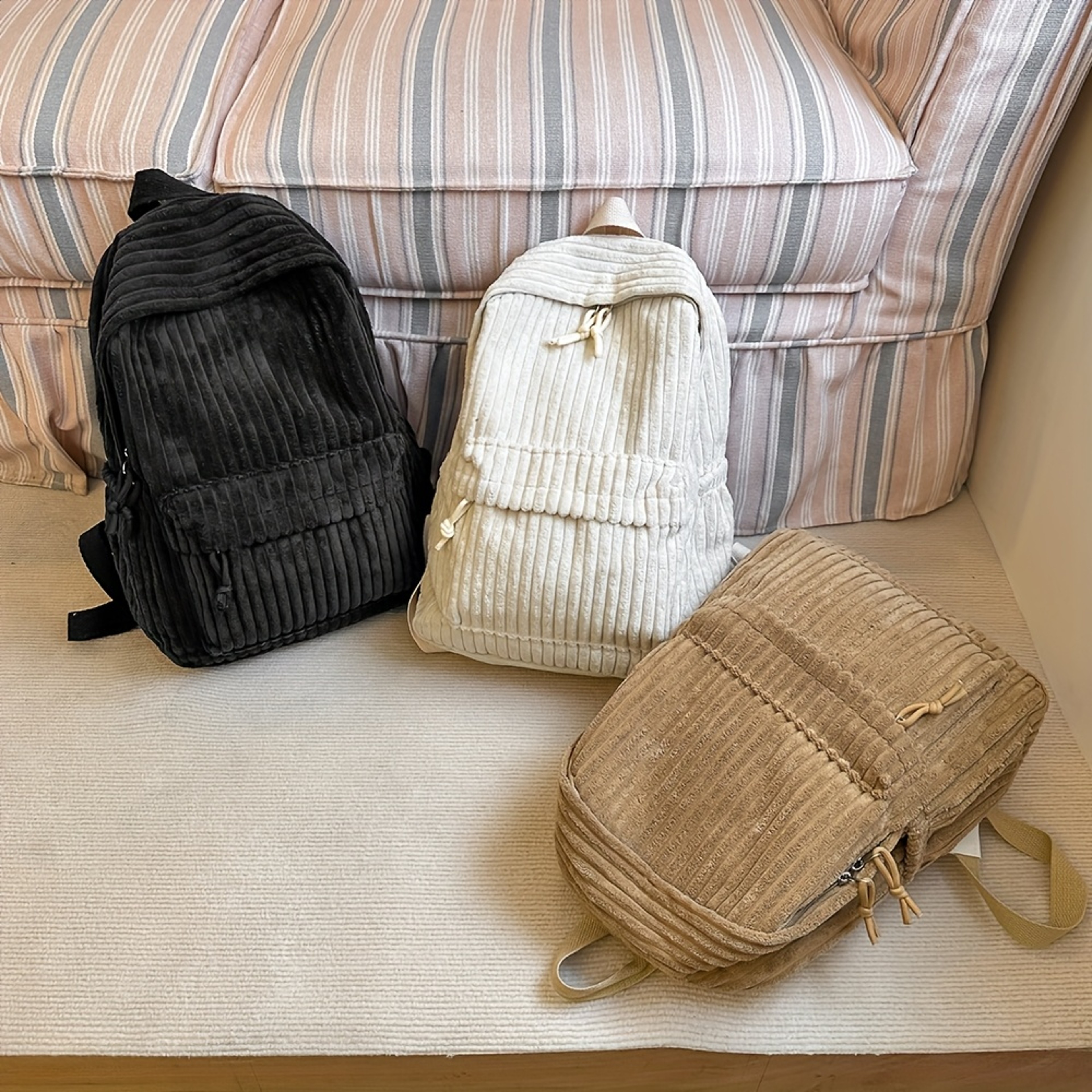 Stylish Womens Versatile Backpack Large Capacity Travel  Student Backpack For Commuting 3