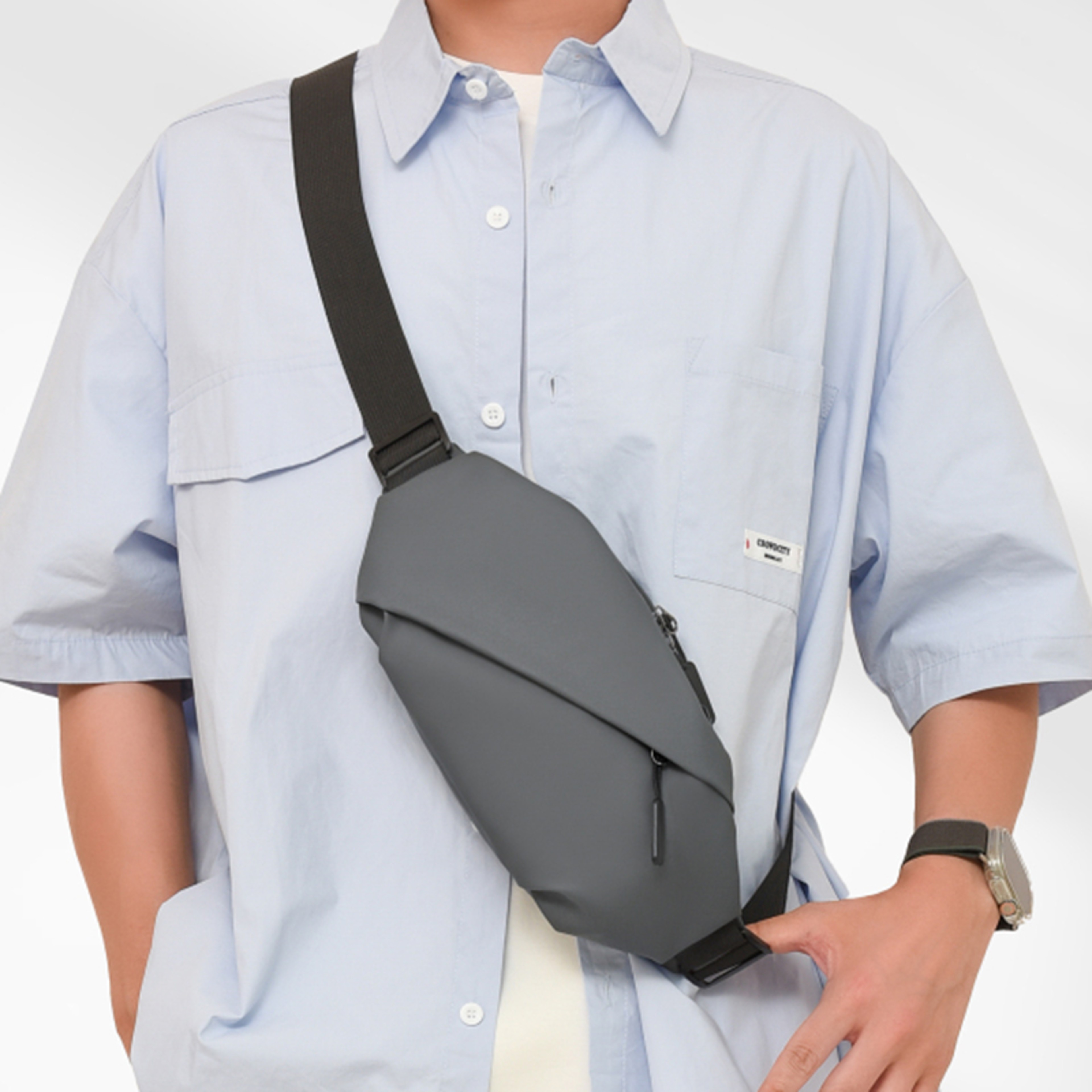Fashionable Mens Chest Bag with Adjustable Shoulder Straps Perfect for Sports Mountaineering, and Daily Life – view 1