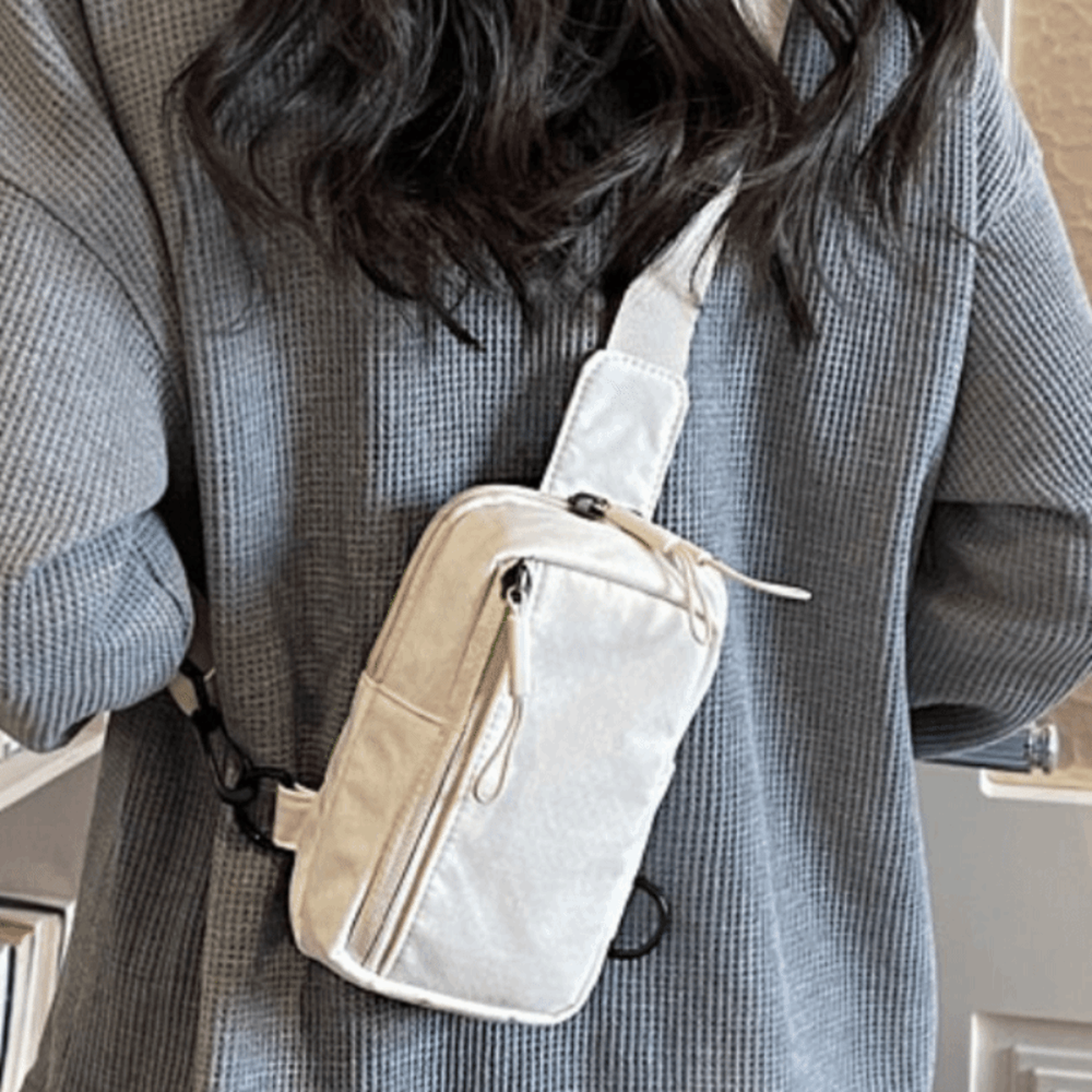 Multifunctional Nylon Chest Bag Waterproof Lightweight Crossbody Bag for Men & Women, Ideal for Active Lifestyles – view 5