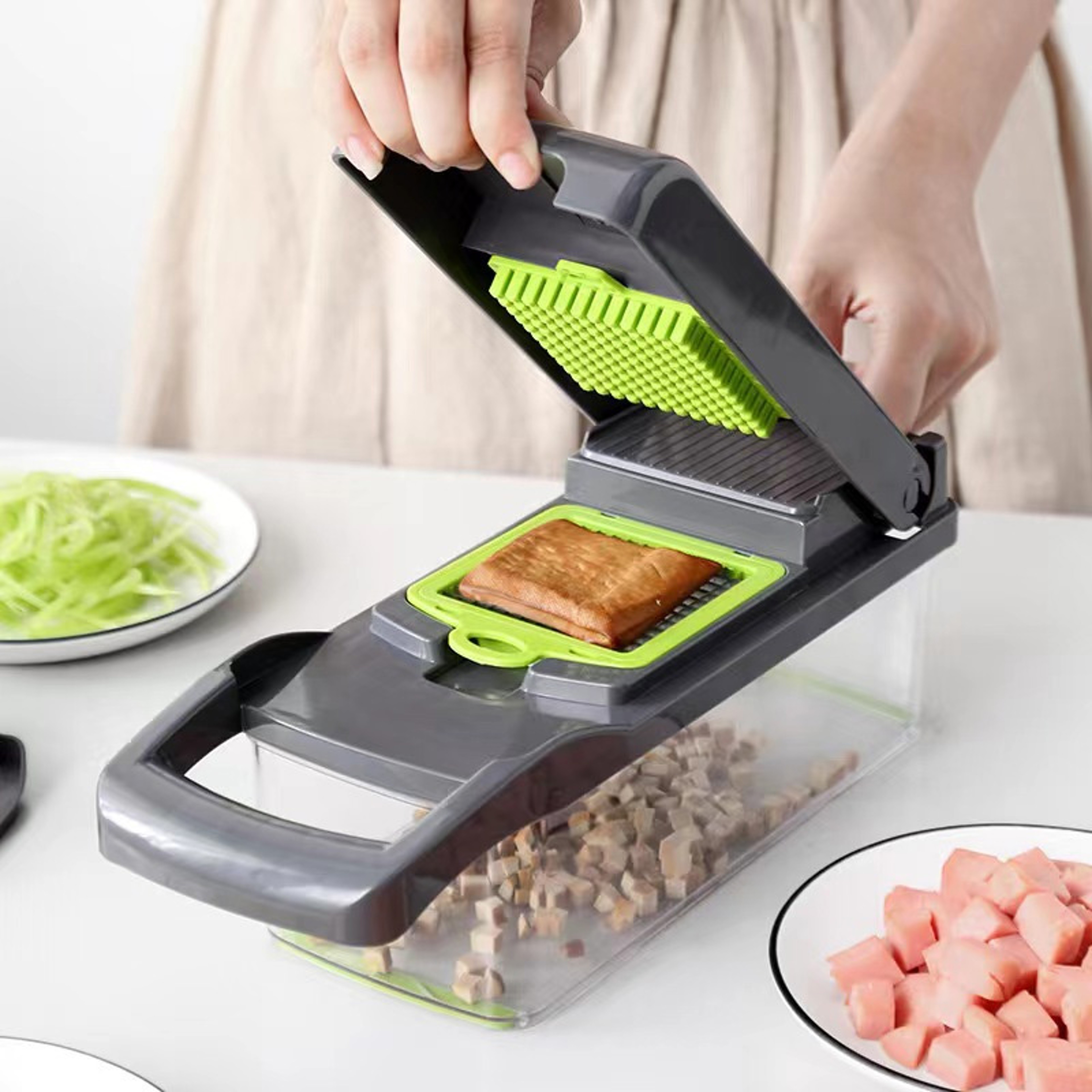 Safe Guard Finger Protector for Kitchen Anti Cut Vegetable Slicer Hand Guard – view 3