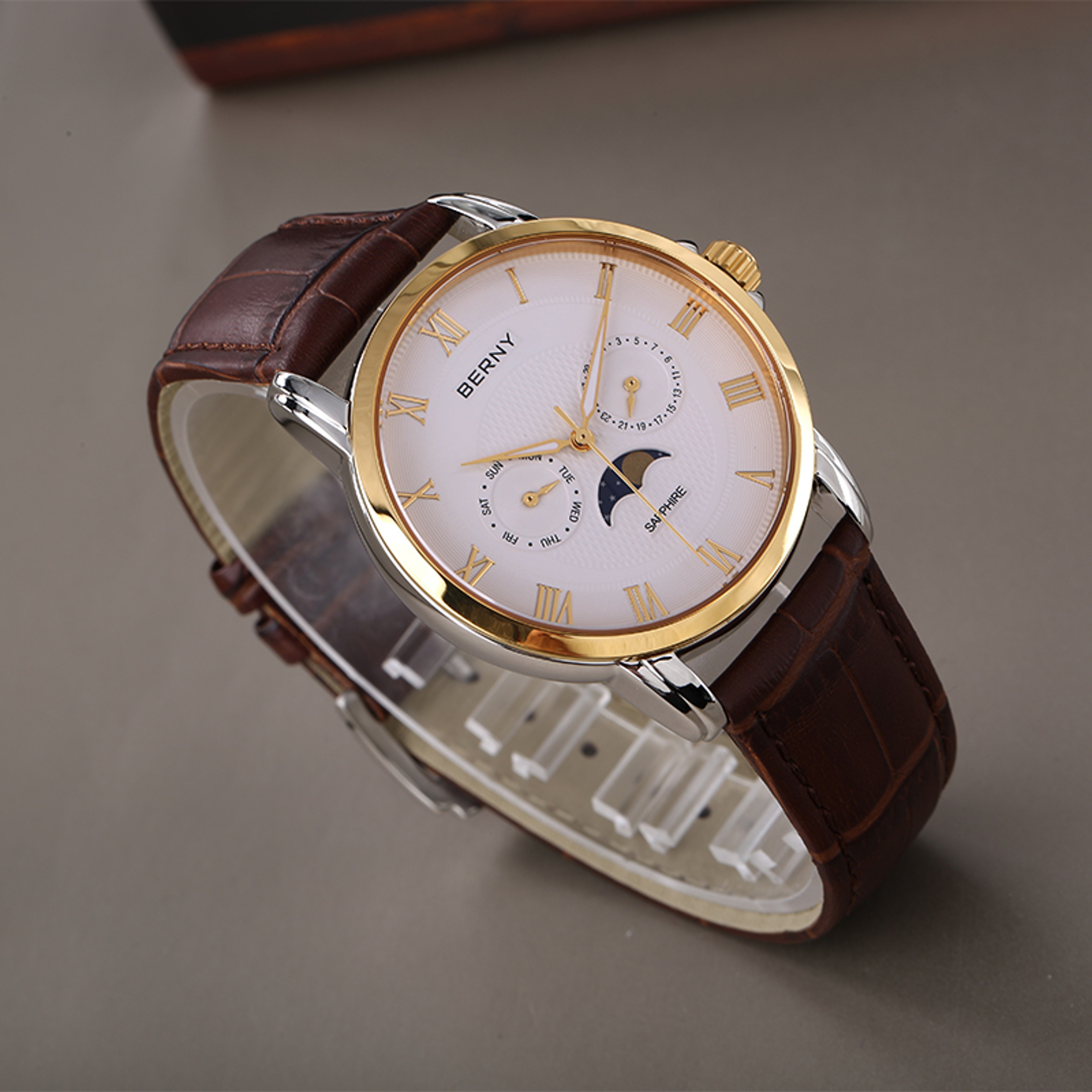 Mens Moon Phase Quartz Watch Sapphire Stainless Steel Business Dress Watch 0