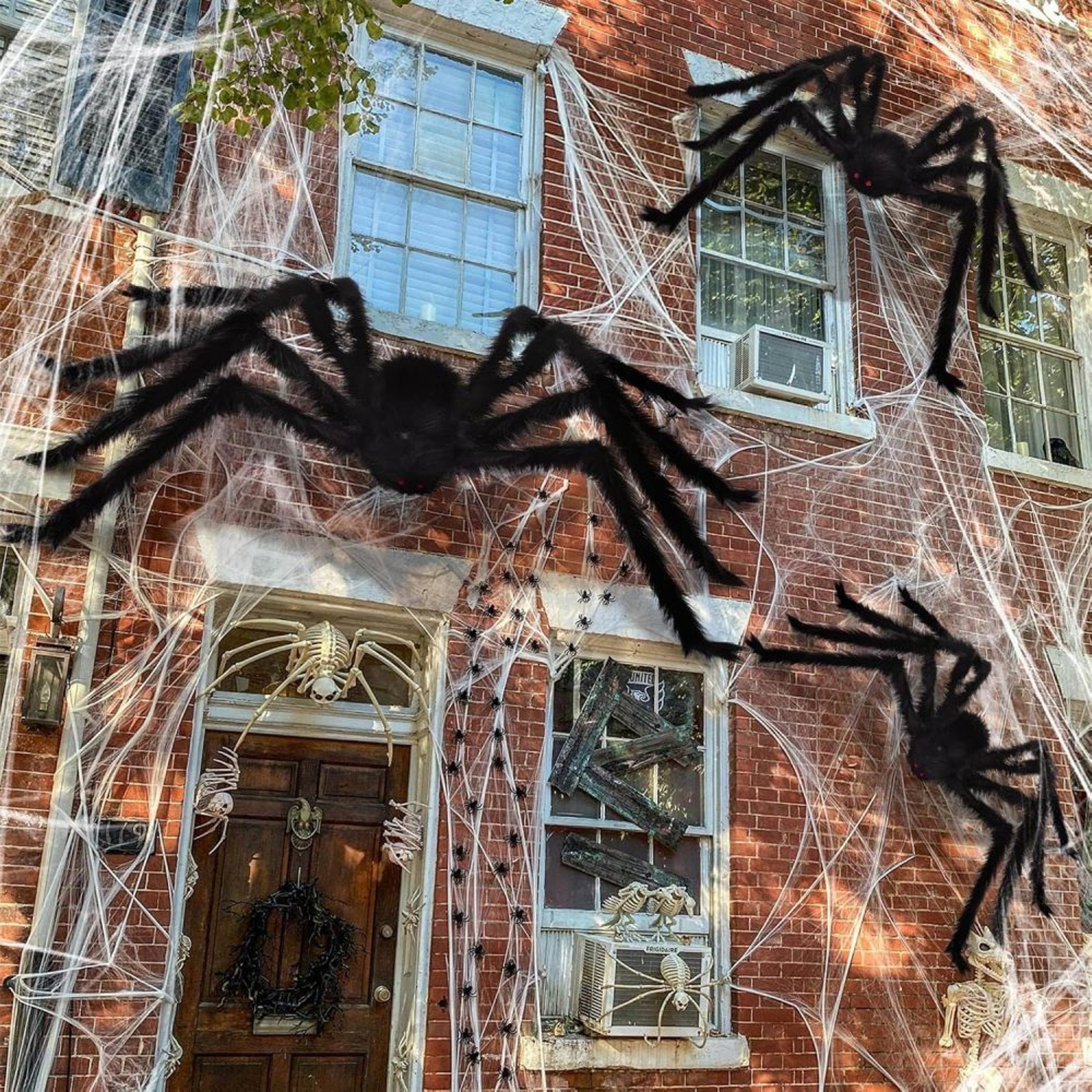 Giant Halloween Spider Decorations With Bendable Legs And Red Eyes 0