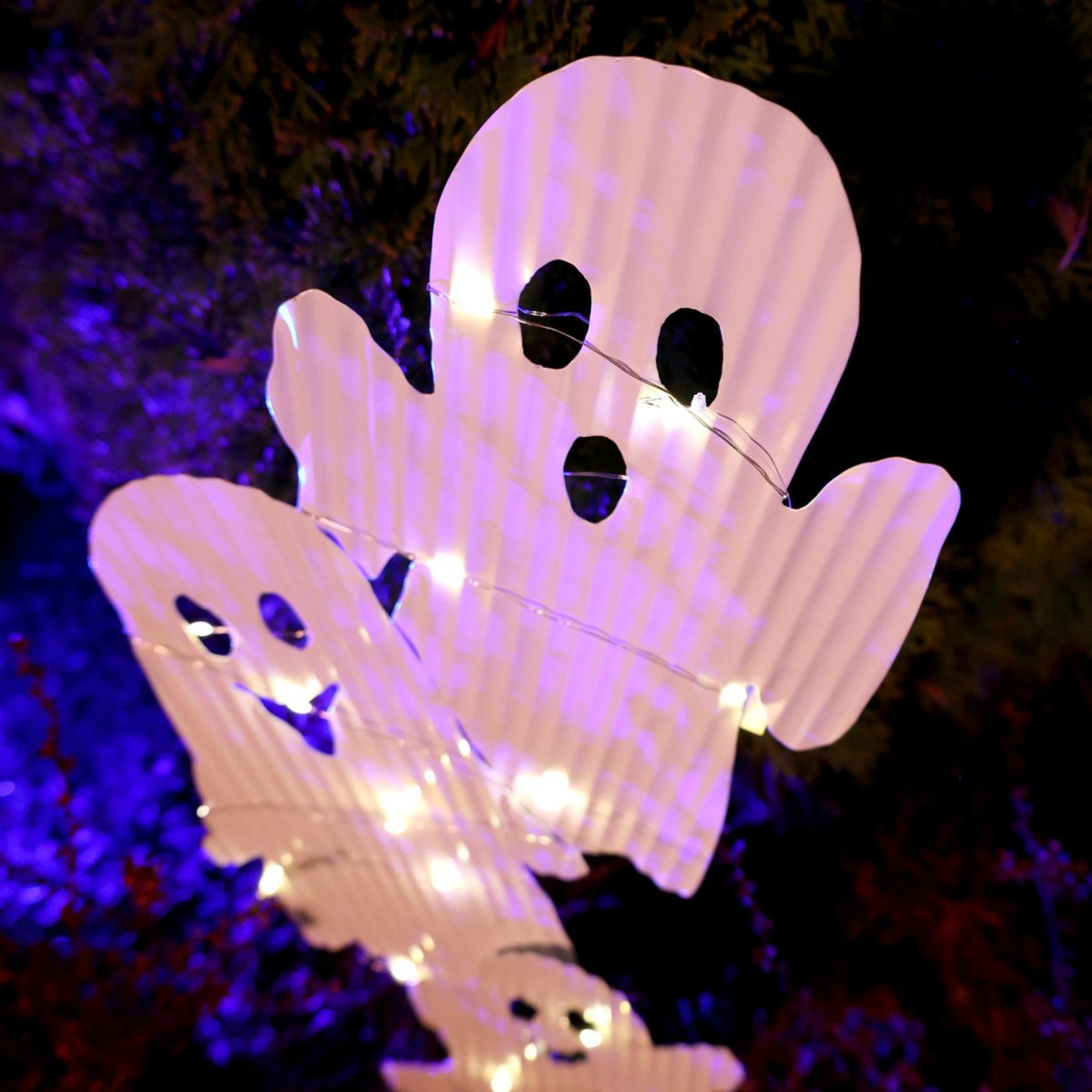 LED Stacked Ghost Halloween Decoration With Battery Powered Lights 0