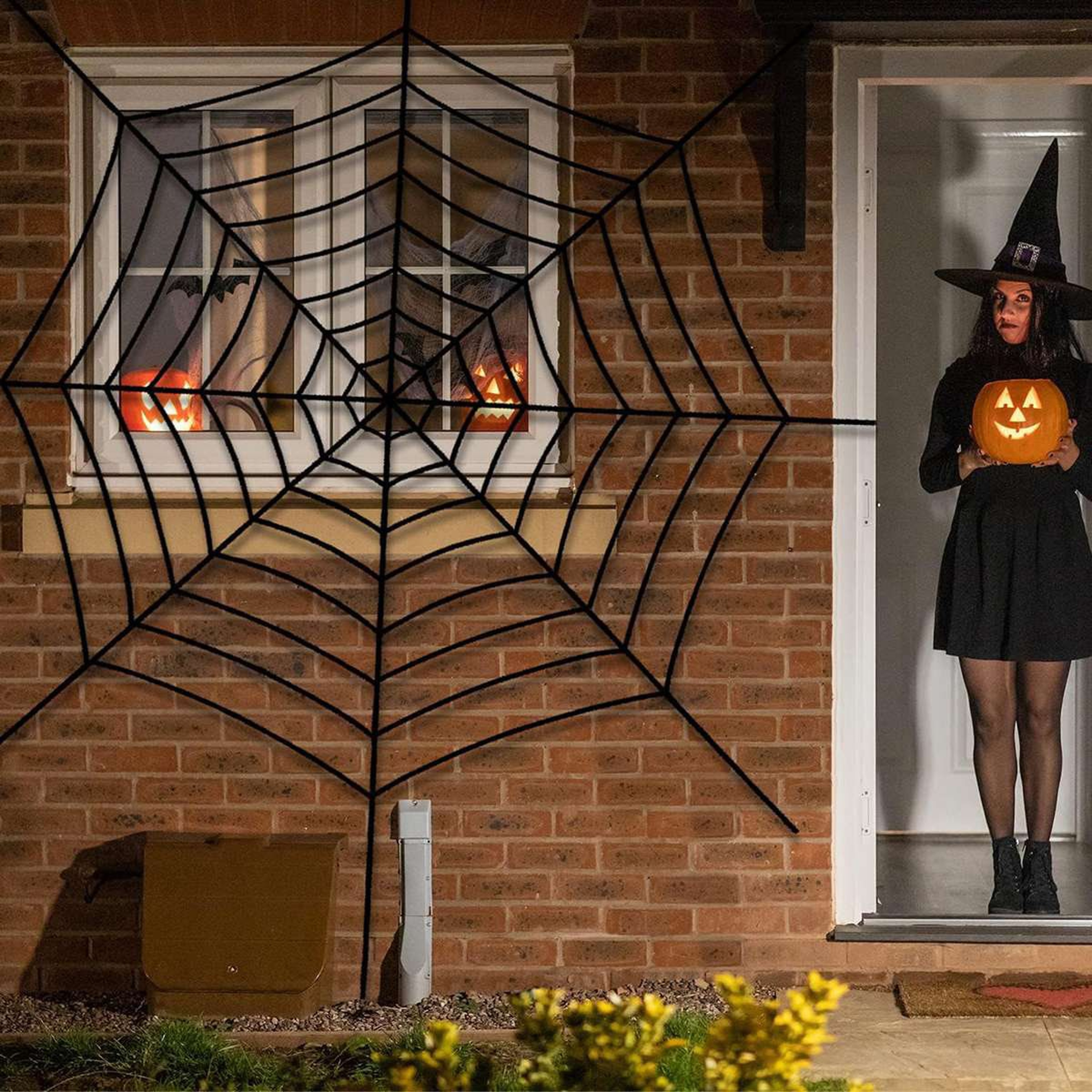 Giant Furry Halloween Spider With Web Set For Indoor And Outdoor Decorations 5
