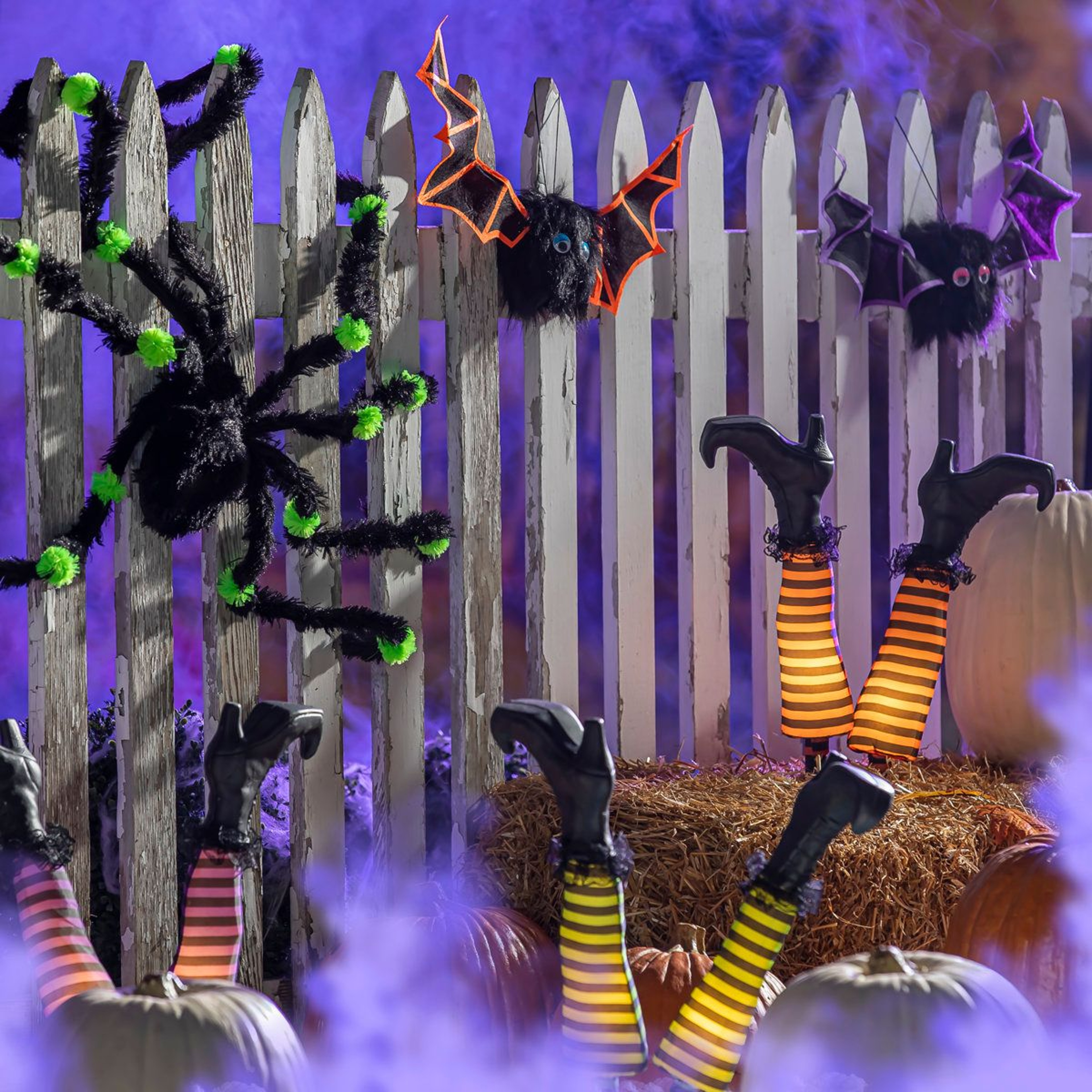 Halloween Spider Decorations Plastic Hanging And Freestanding Figurines 0