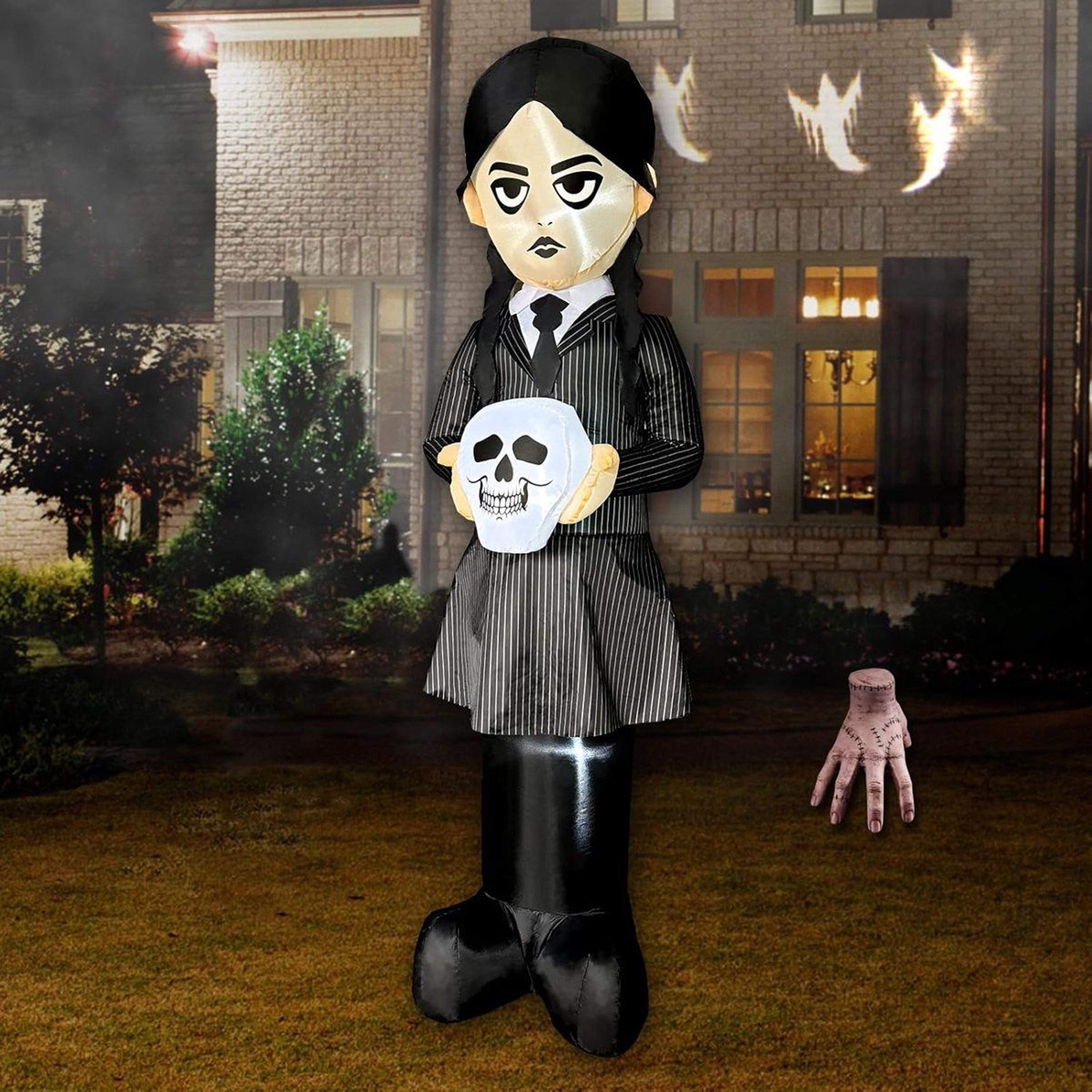 Halloween Inflatable Witch Decoration With LED Lights For Indoor And Outdoor Decor 0