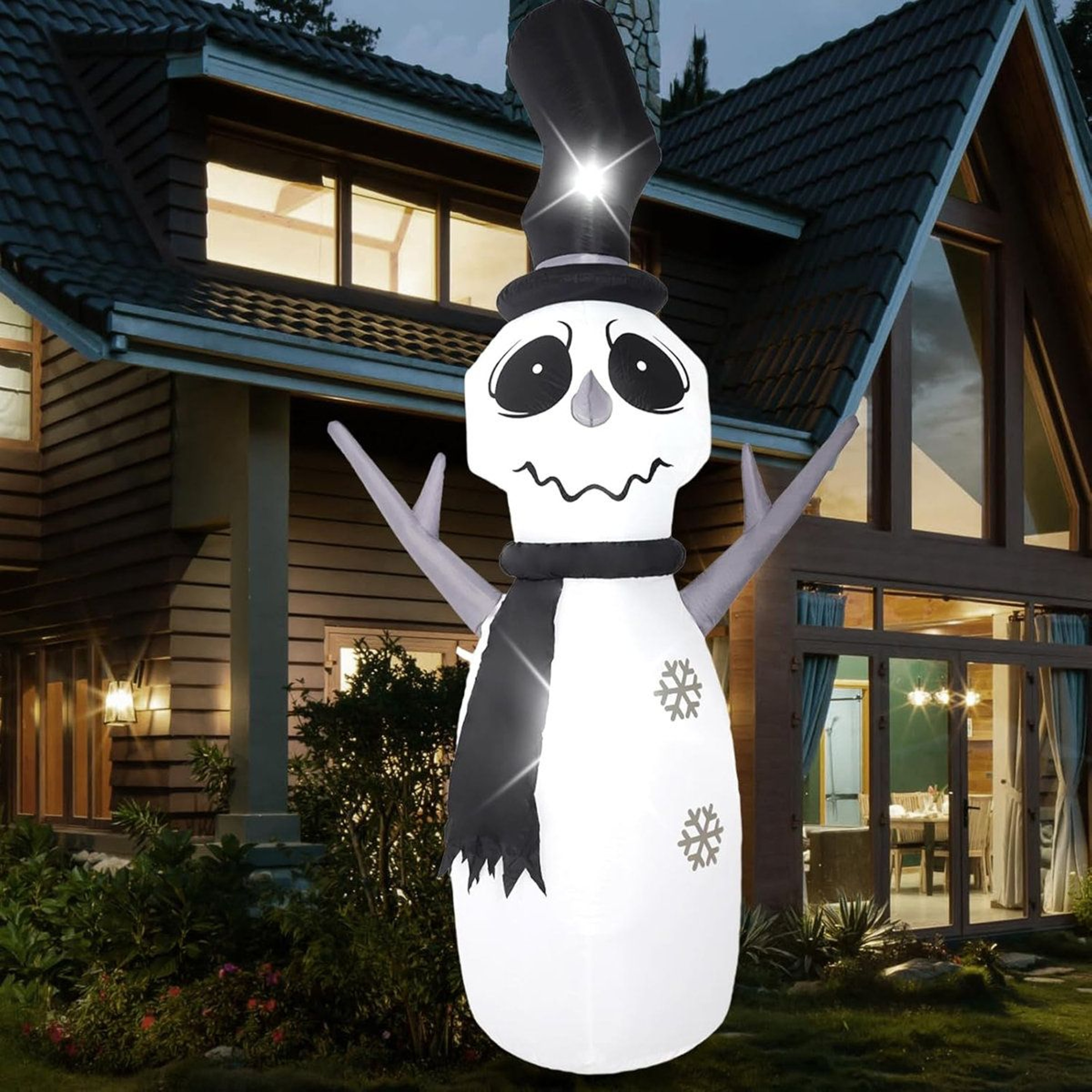 Outdoor Inflatable Snowman With Built In LED Lights 0