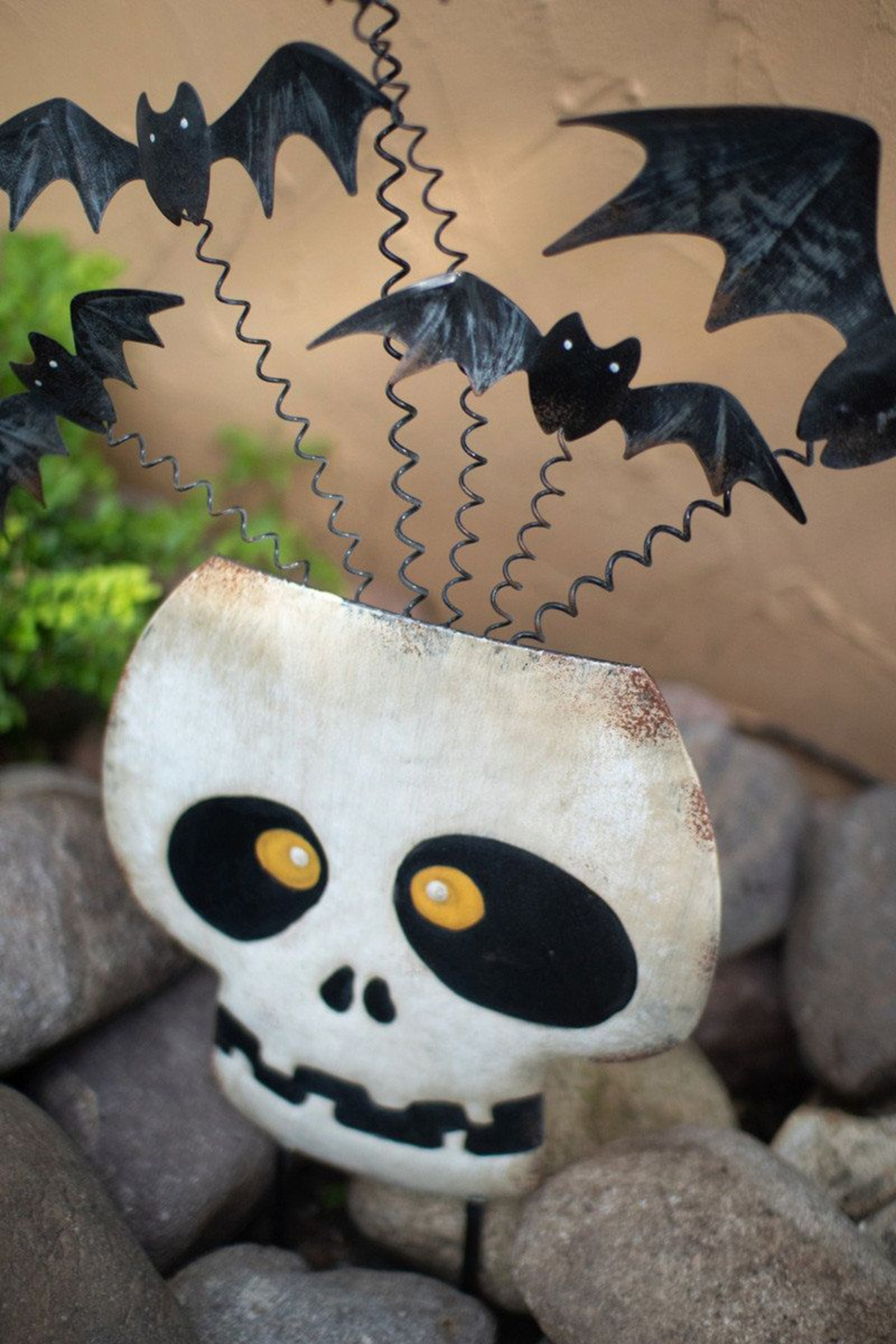 Halloween Skull With Bats Metal Garden Stake Glossy Yard Decoration 3