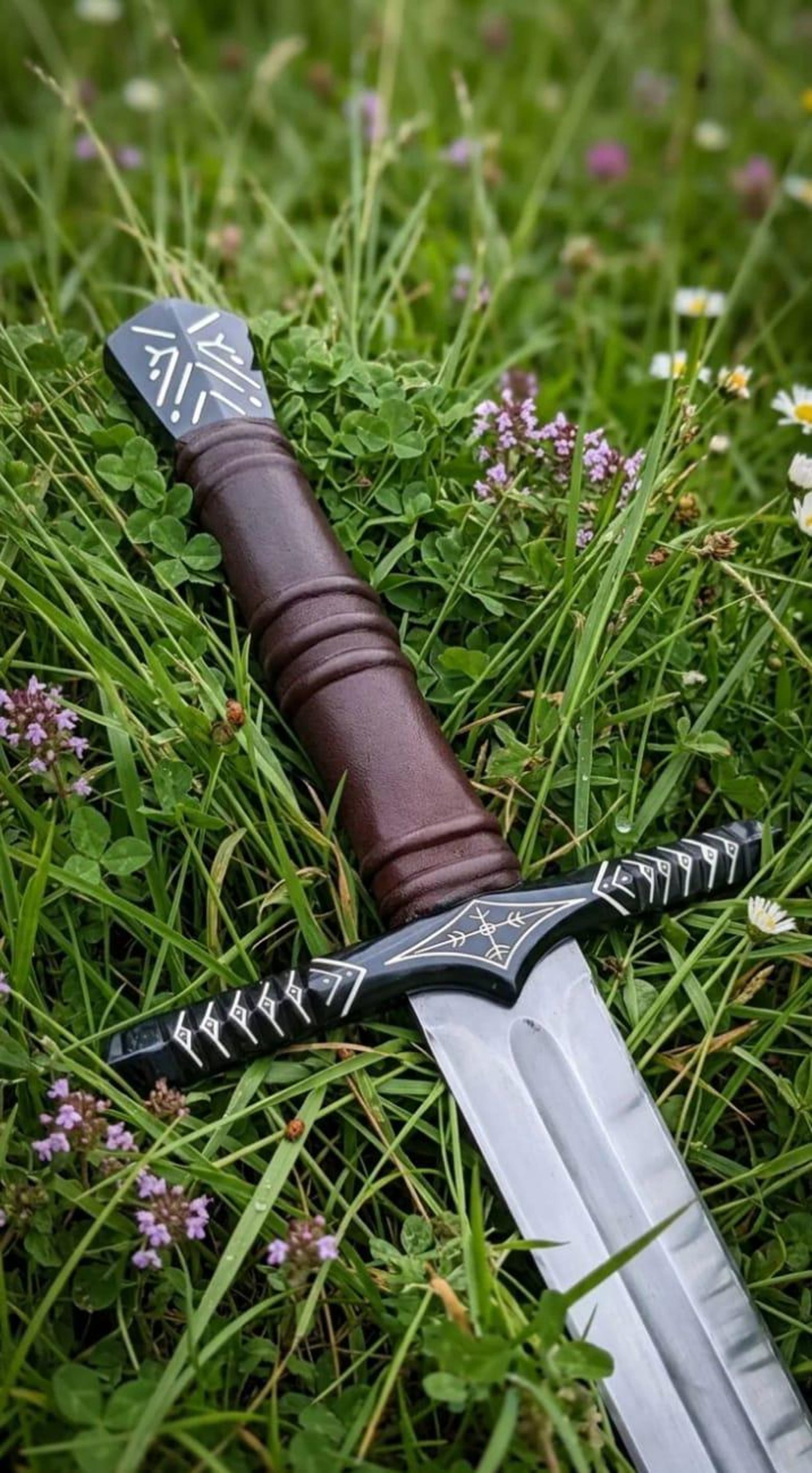 HandForged Medieval Long Sword Decorative Display Piece Authentic Black Guard Handcrafted Det 5