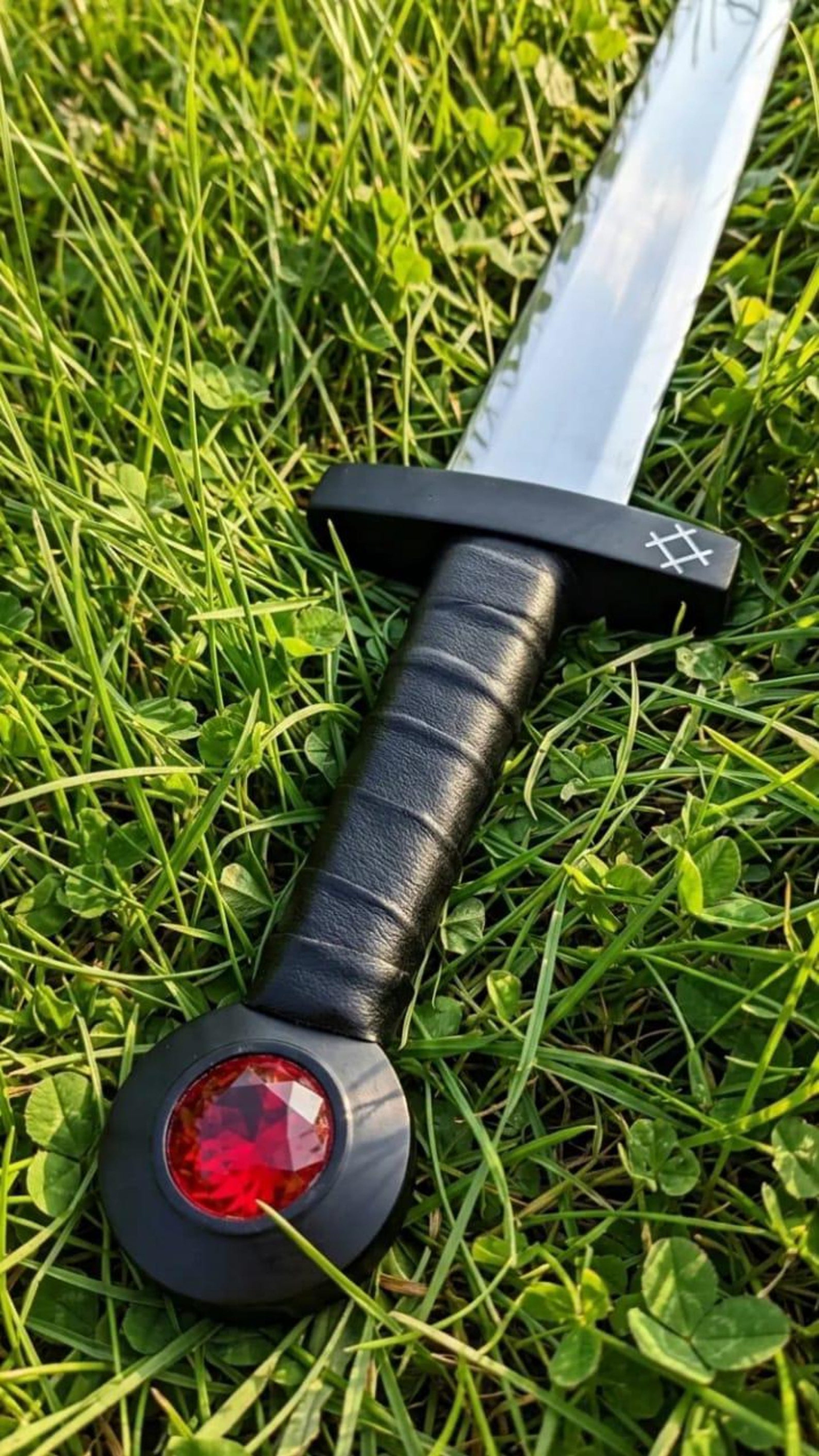 FinnInspired Scarlet Golden Blade Replica Handcrafted Decorative Sword With Leather Sheath Bl 2