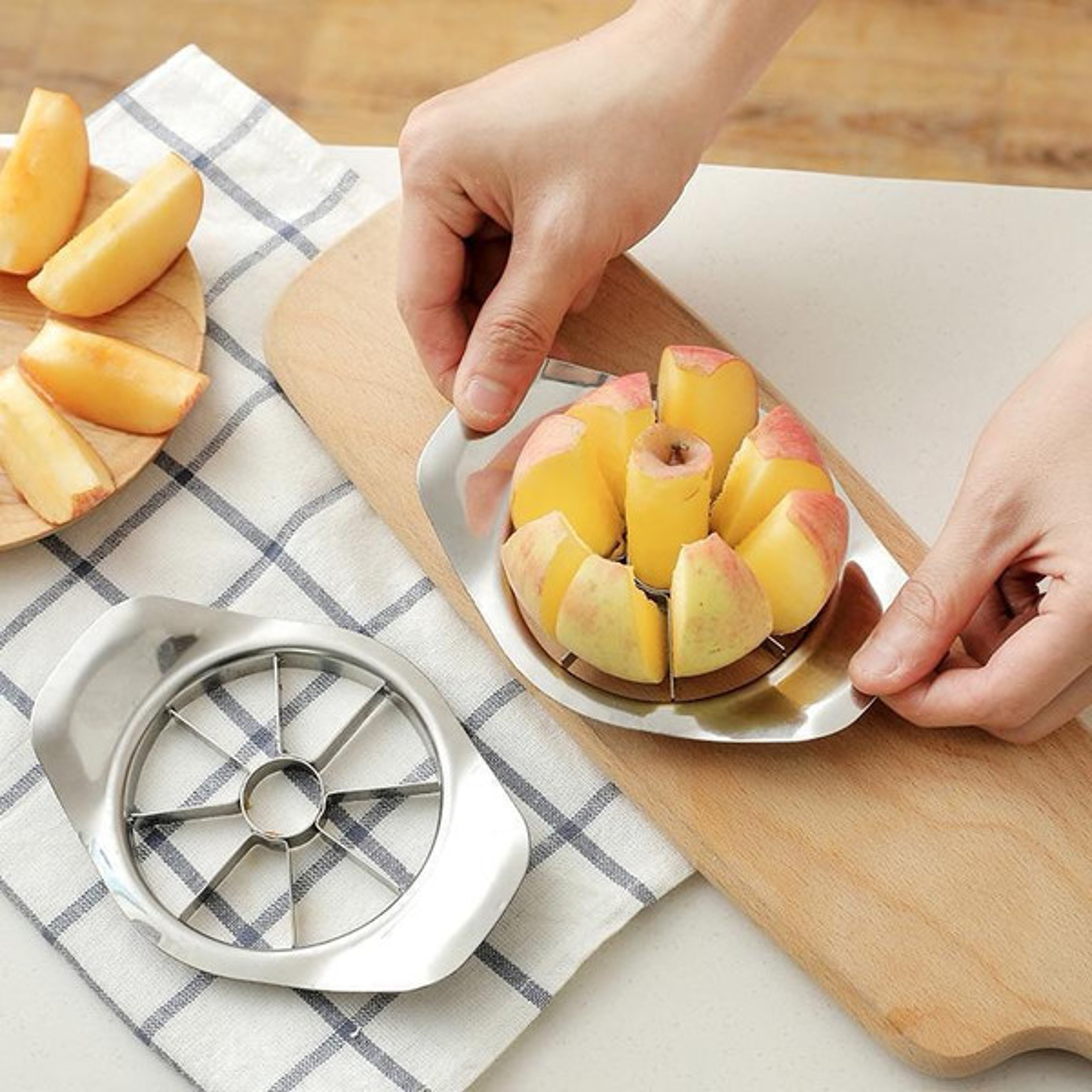 Stainless Steel Apple Cutter Slicer – view 1