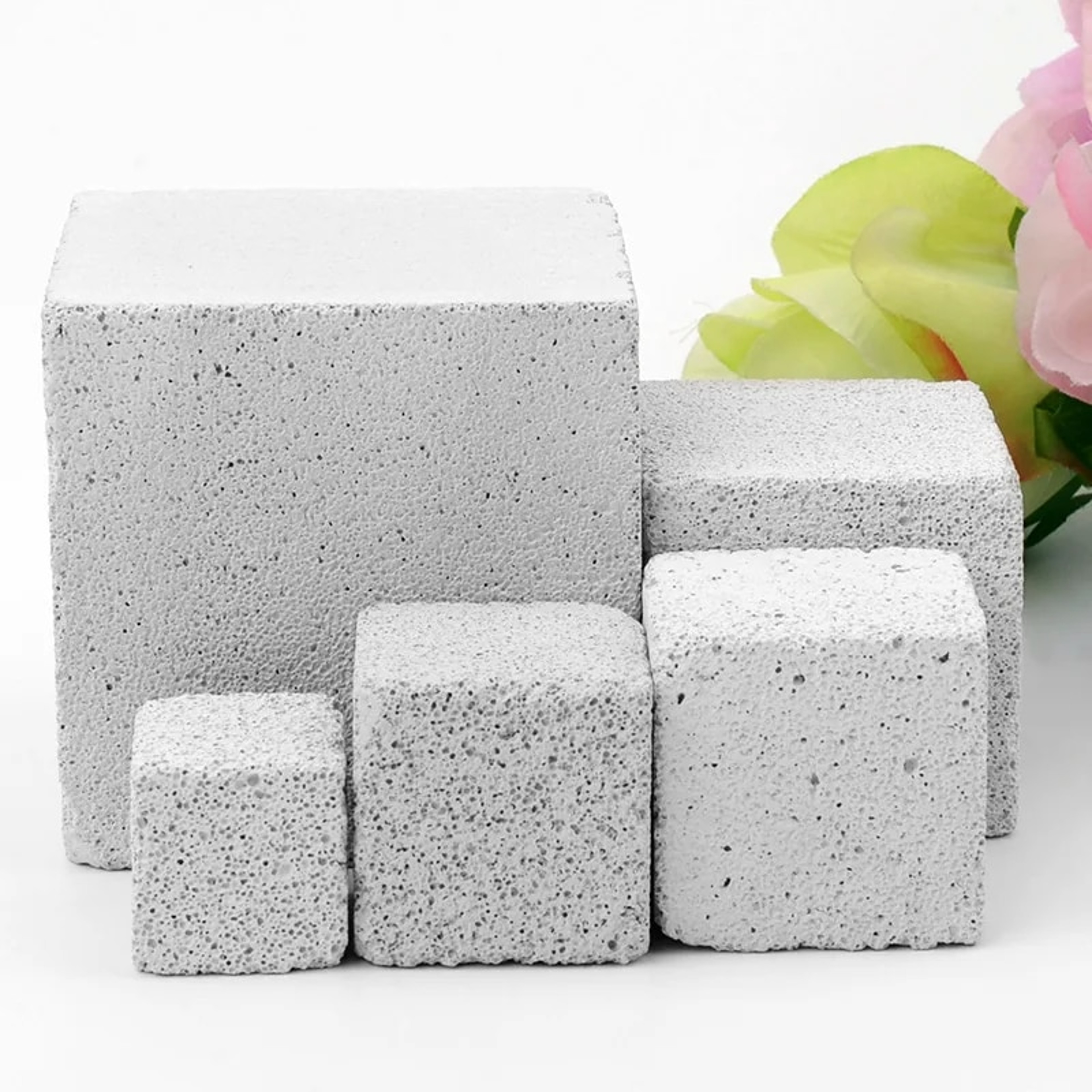 Natural Mineral Teeth Grinding Stone for Rabbits – view 3