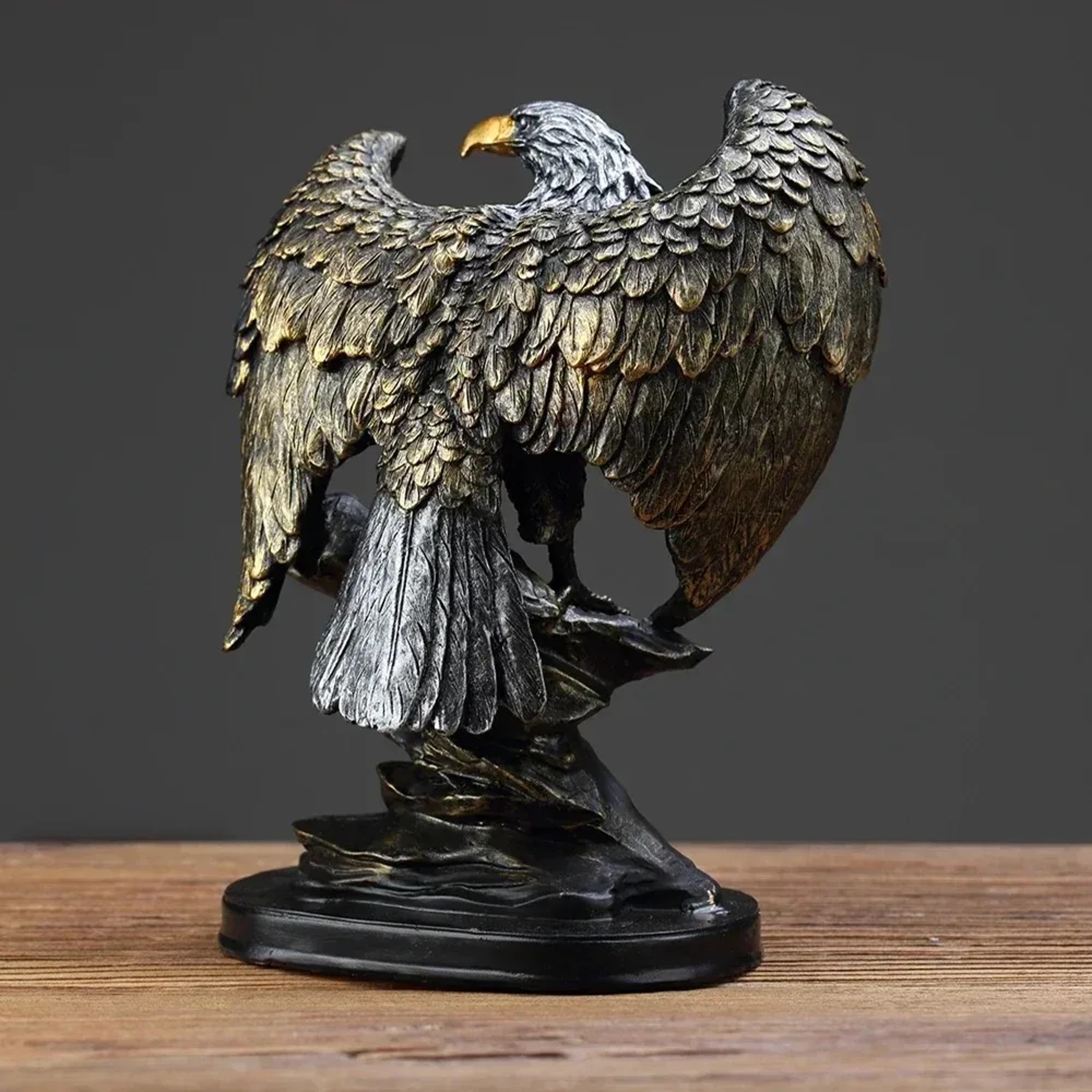 Resin Eagle Statue For Office Desk Decor And Home Display 4