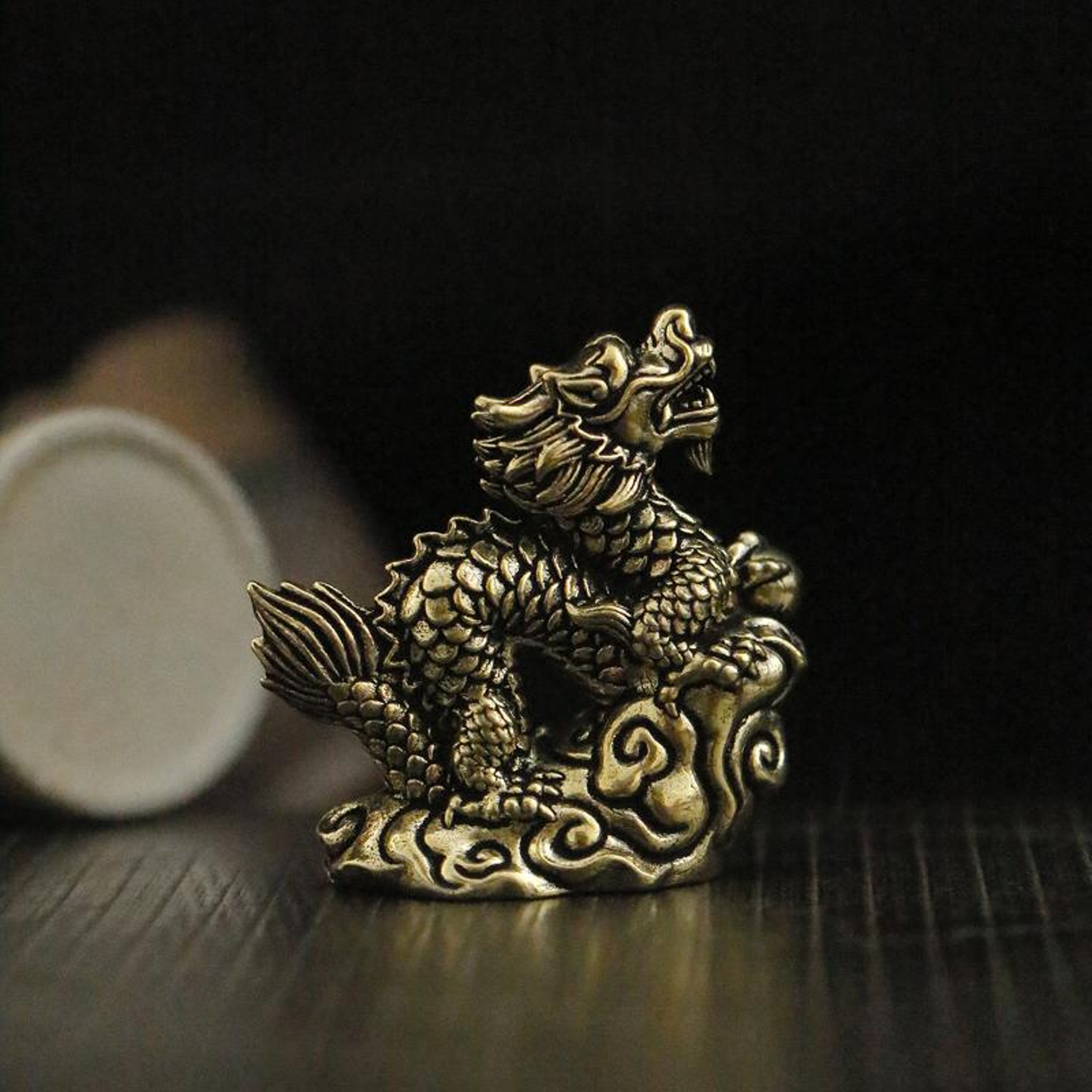 Antique Brass Dragon Statue With Movable Joints For Desk Decor 4