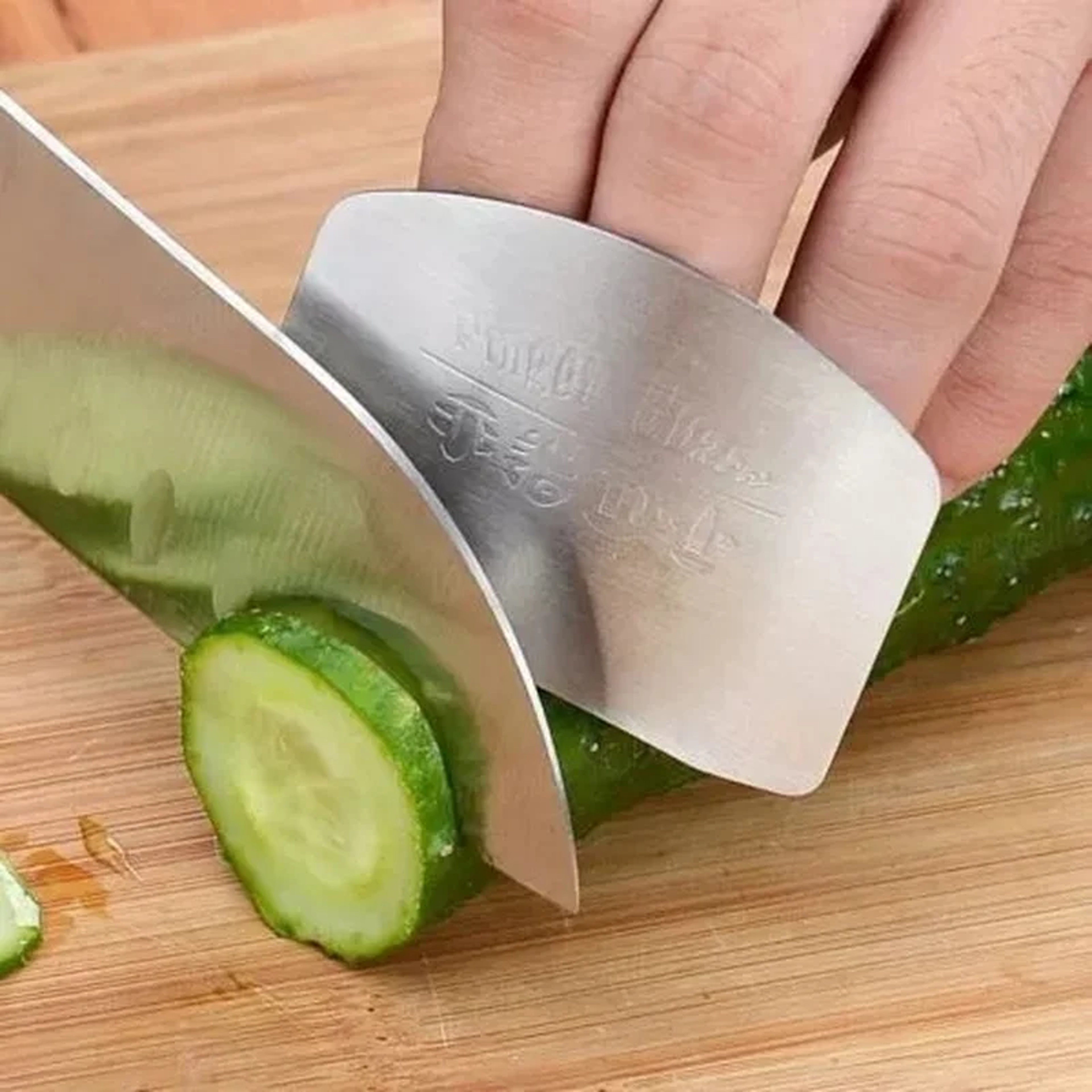 Stainless Steel Finger Guard Kitchen Knife Finger Protector For Safe Cutting 0