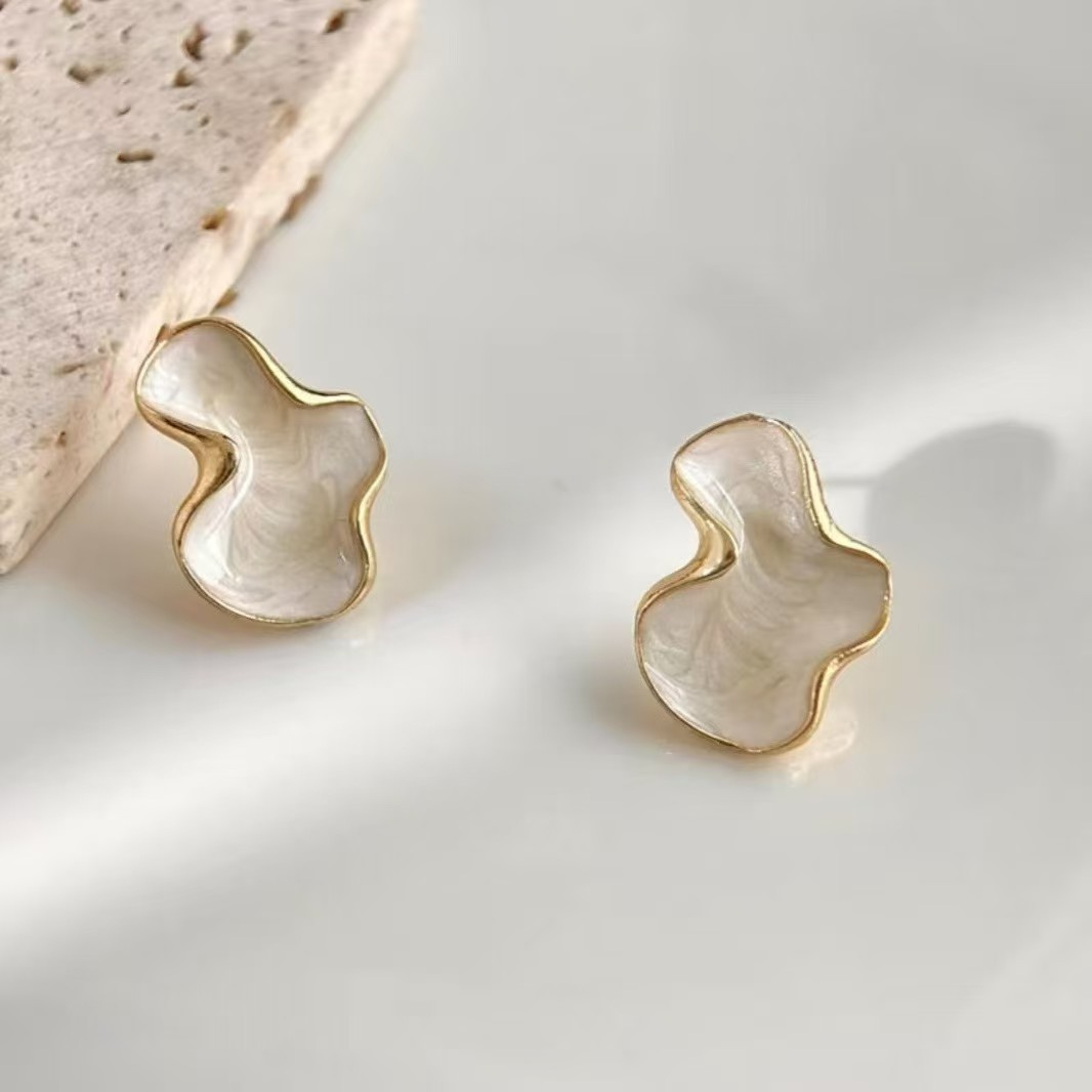Abstract Cloud Color Block Stud Earrings for Women – view 2
