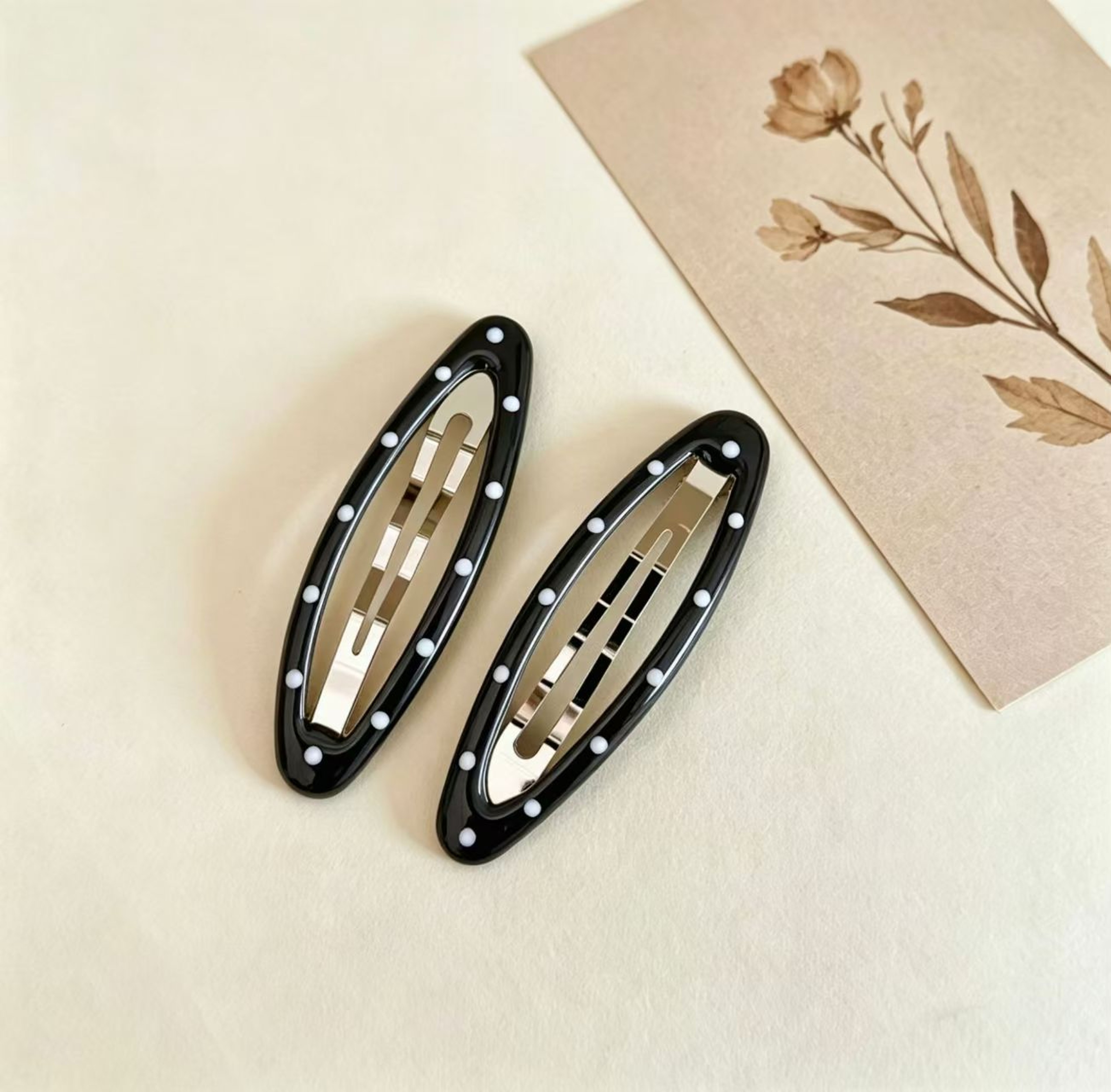 Korean Heart Hair Clip Y2K BB Snap Barrette for Cute Everyday Hairstyles – view 4