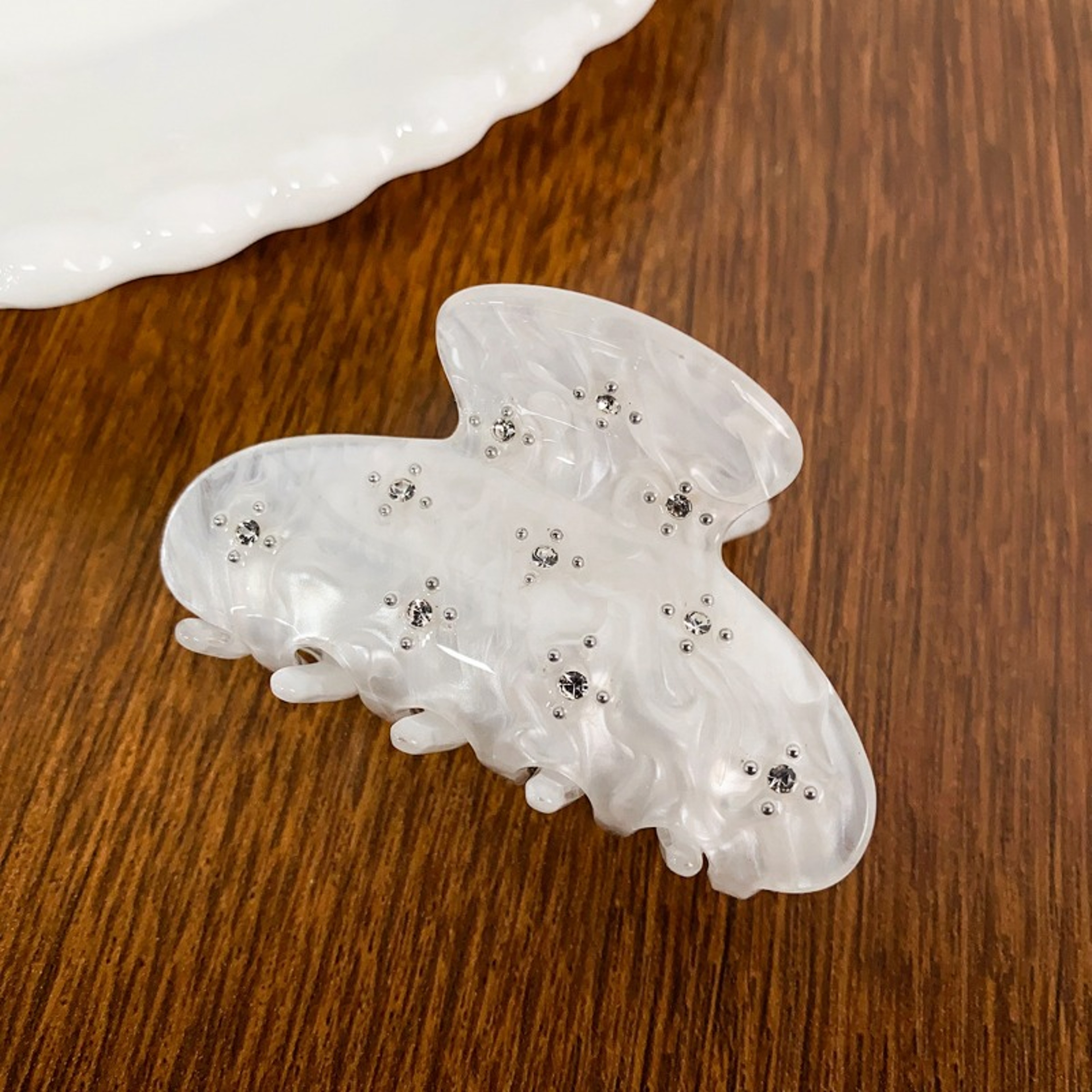 Shell Sparkle Hair Claw Clip With Rhinestones Elegant Shell Hair Clip For Everyday Styling 6