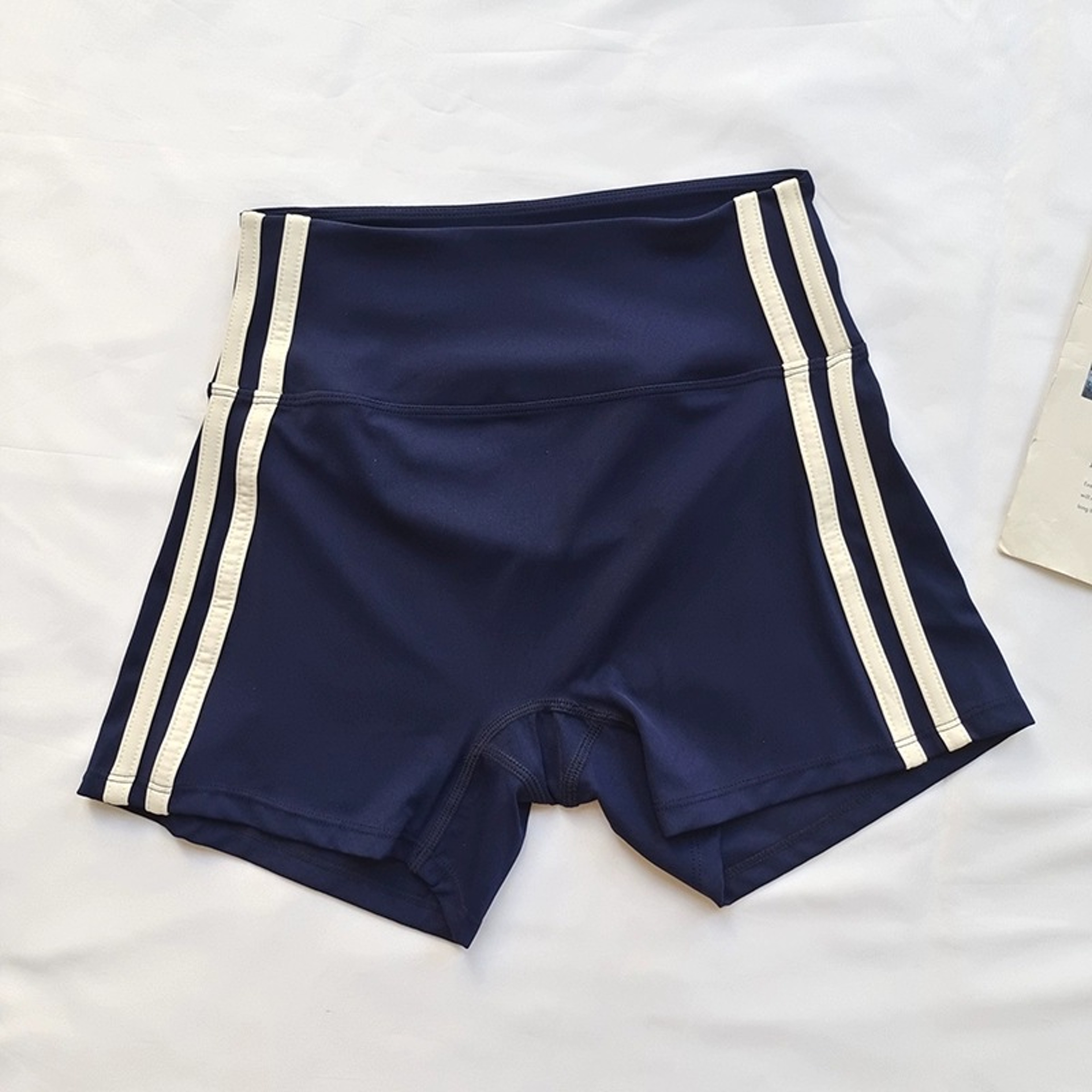 Women's High Waisted Yoga Shorts Color Block Butt Lifting Quick Dry Workout Shorts – view 10