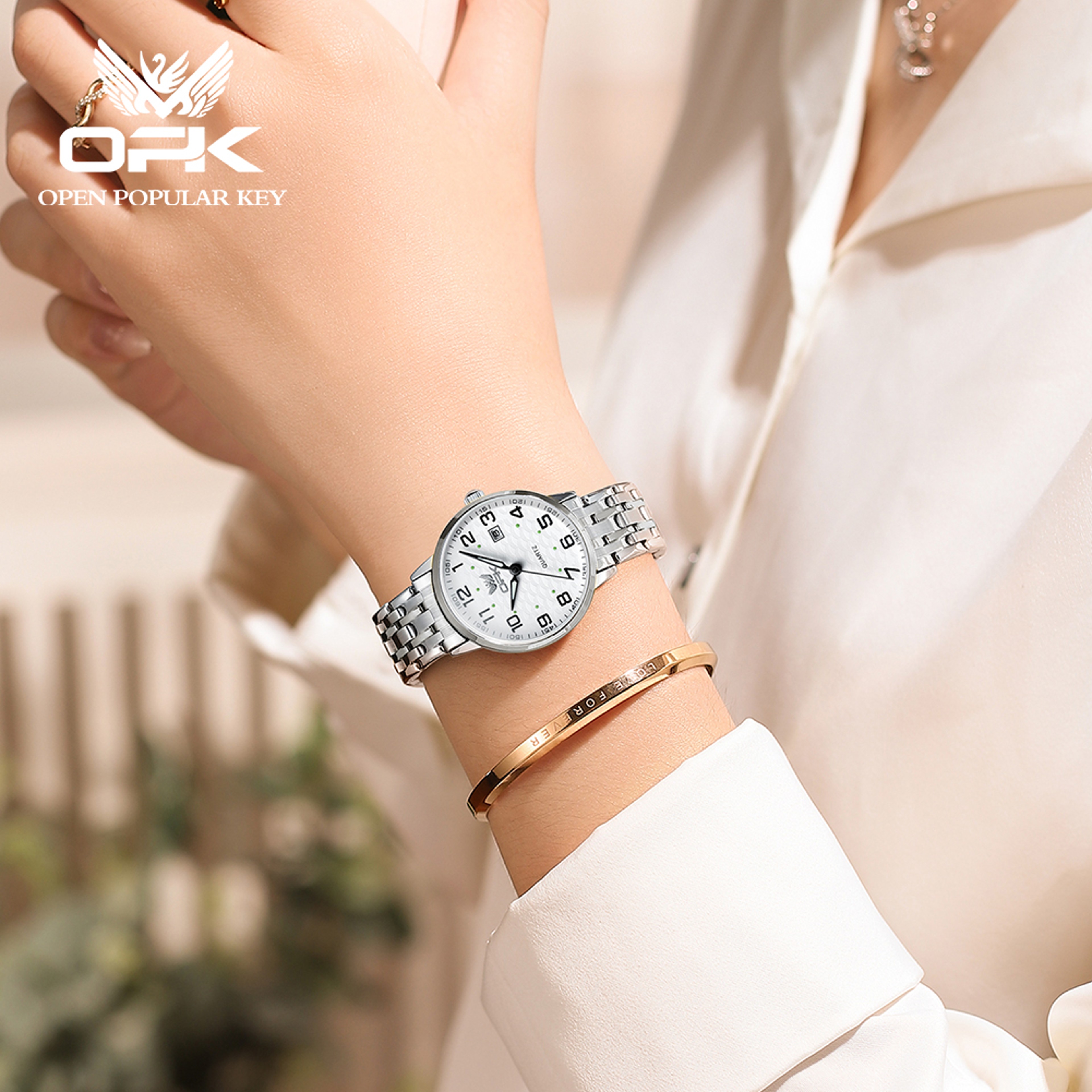 Womens Quartz Watch With Stainless Steel Watch Band  Date Display Waterproof Dress Watch 1