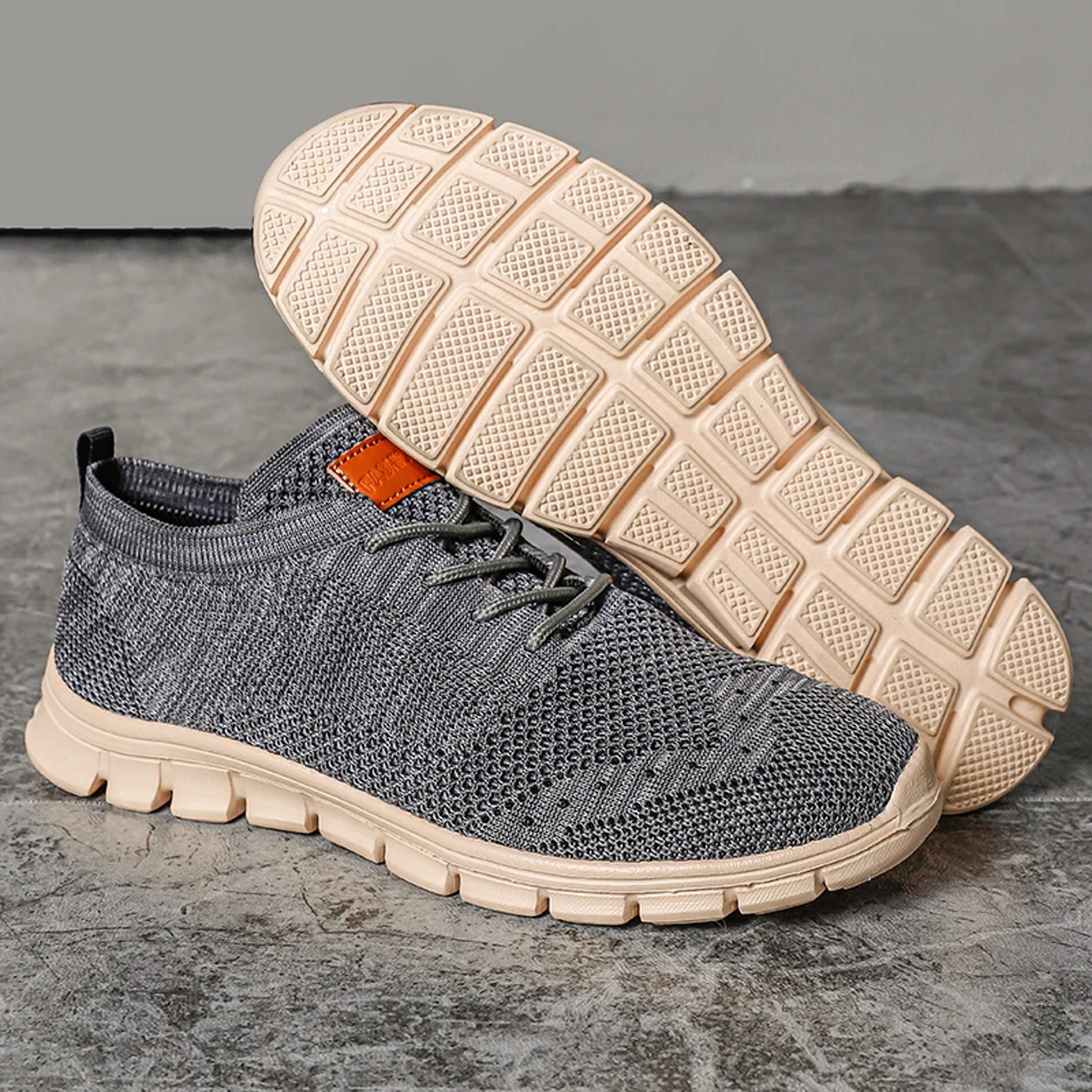 Men's Lightweight Breathable Casual Sneakers Anti Slip Walking Shoes – view 3