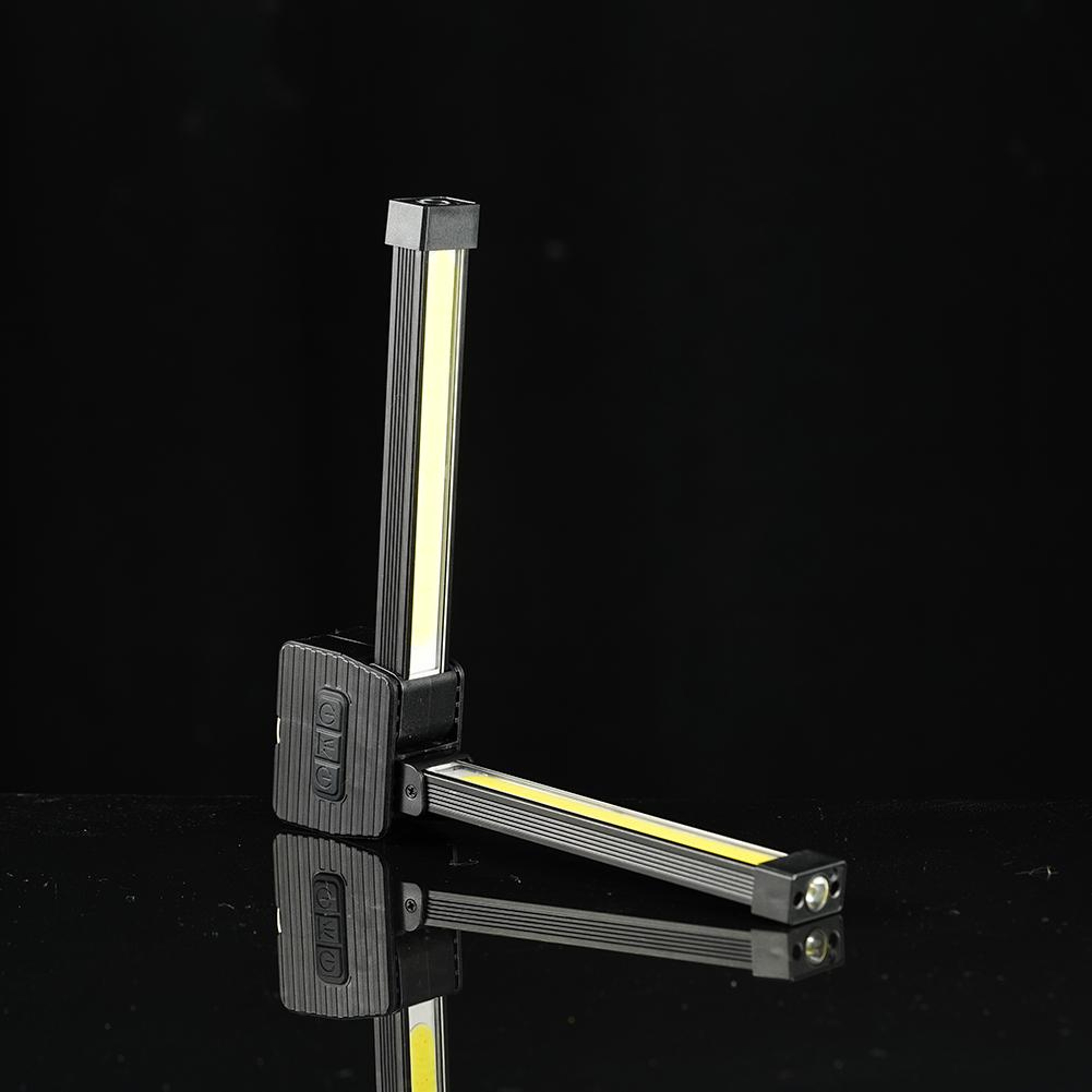 Portable Magnetic Gym Posing Light Rechargeable LED Work Light with Adjustable Brightness – view 5