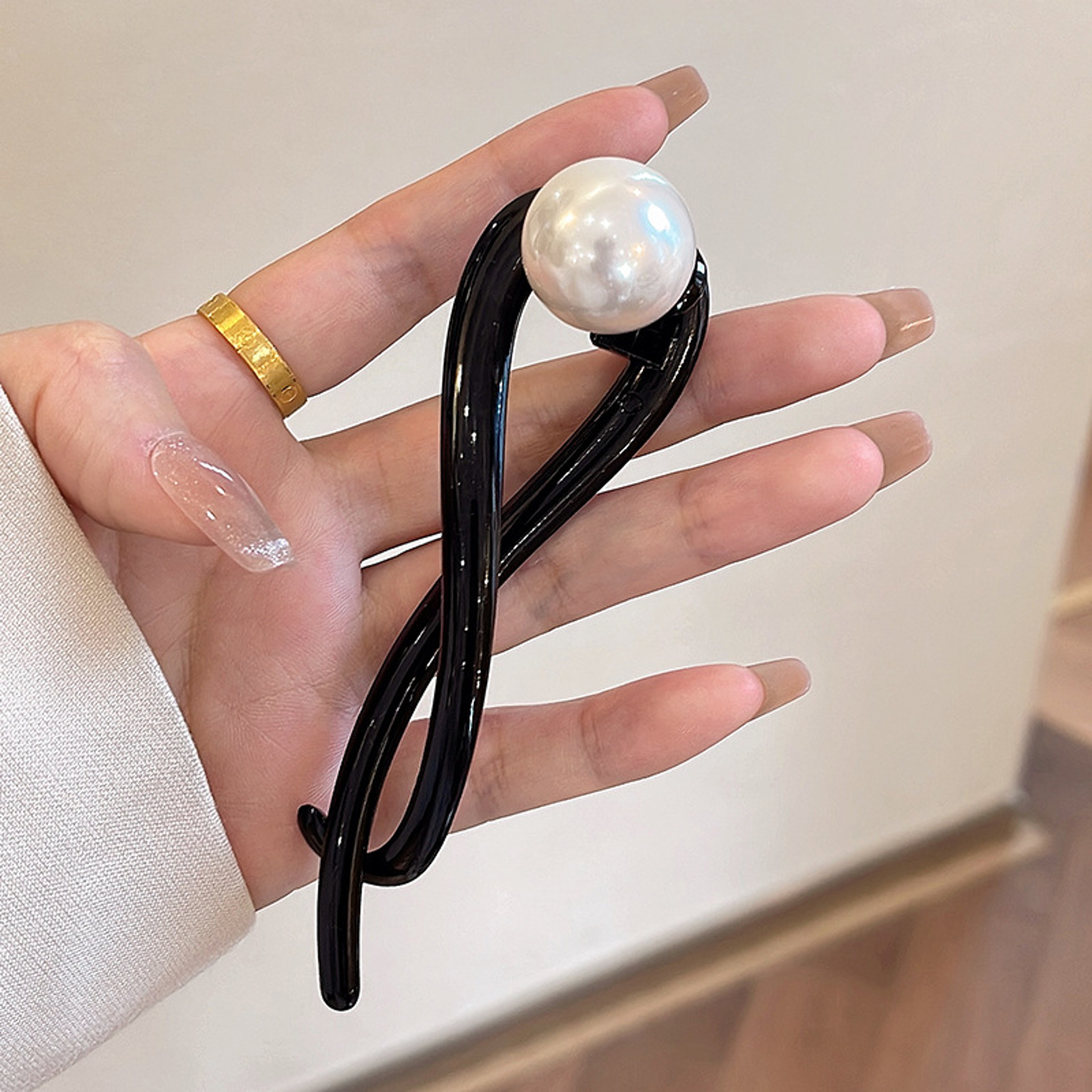 Retro S Shape Ponytail Hair Clip Hollow Twist Vintage Shark Claw for Women – view 7