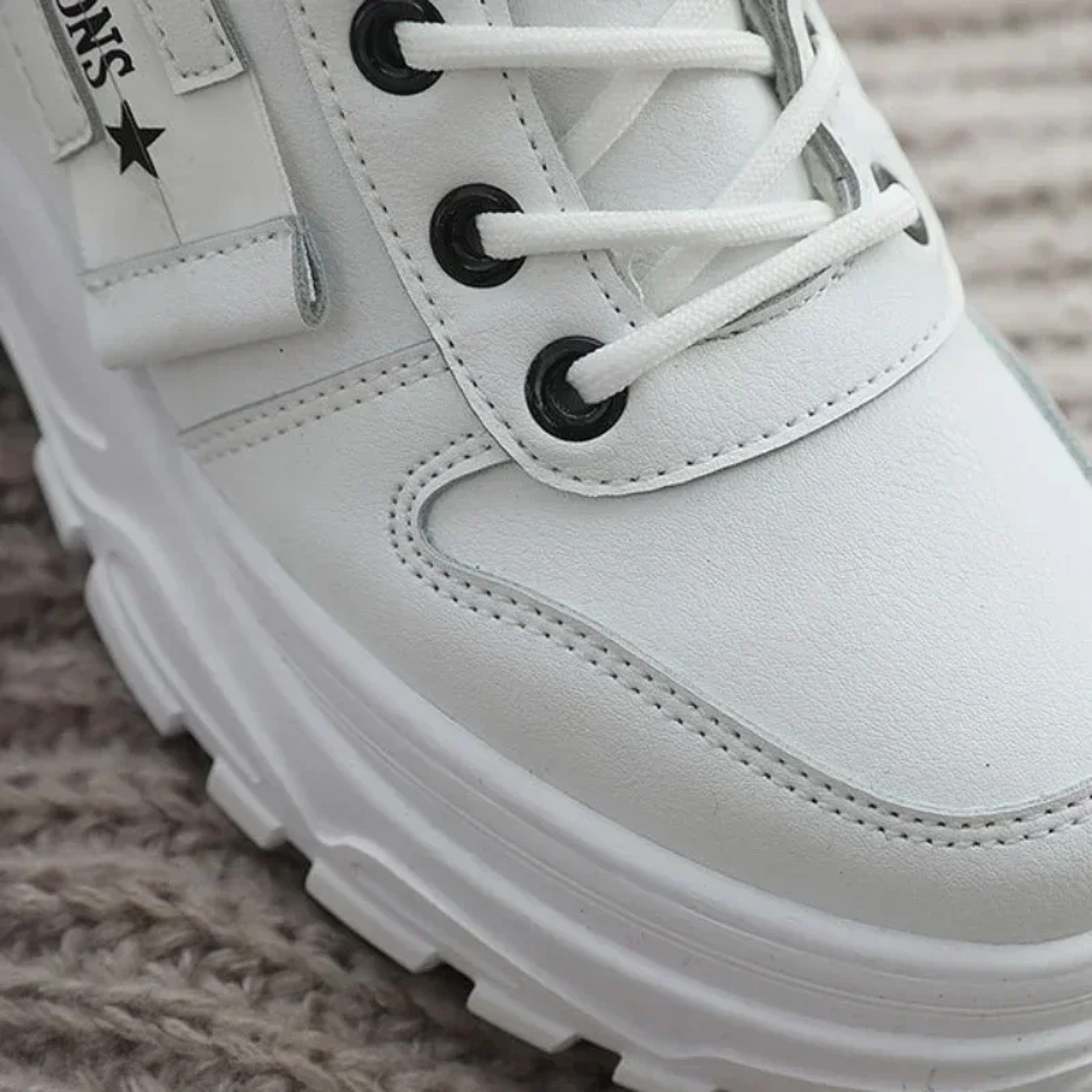 Women's Winter Snow Boots with Plush Lining and Lace-Up Ankle Design – view 5